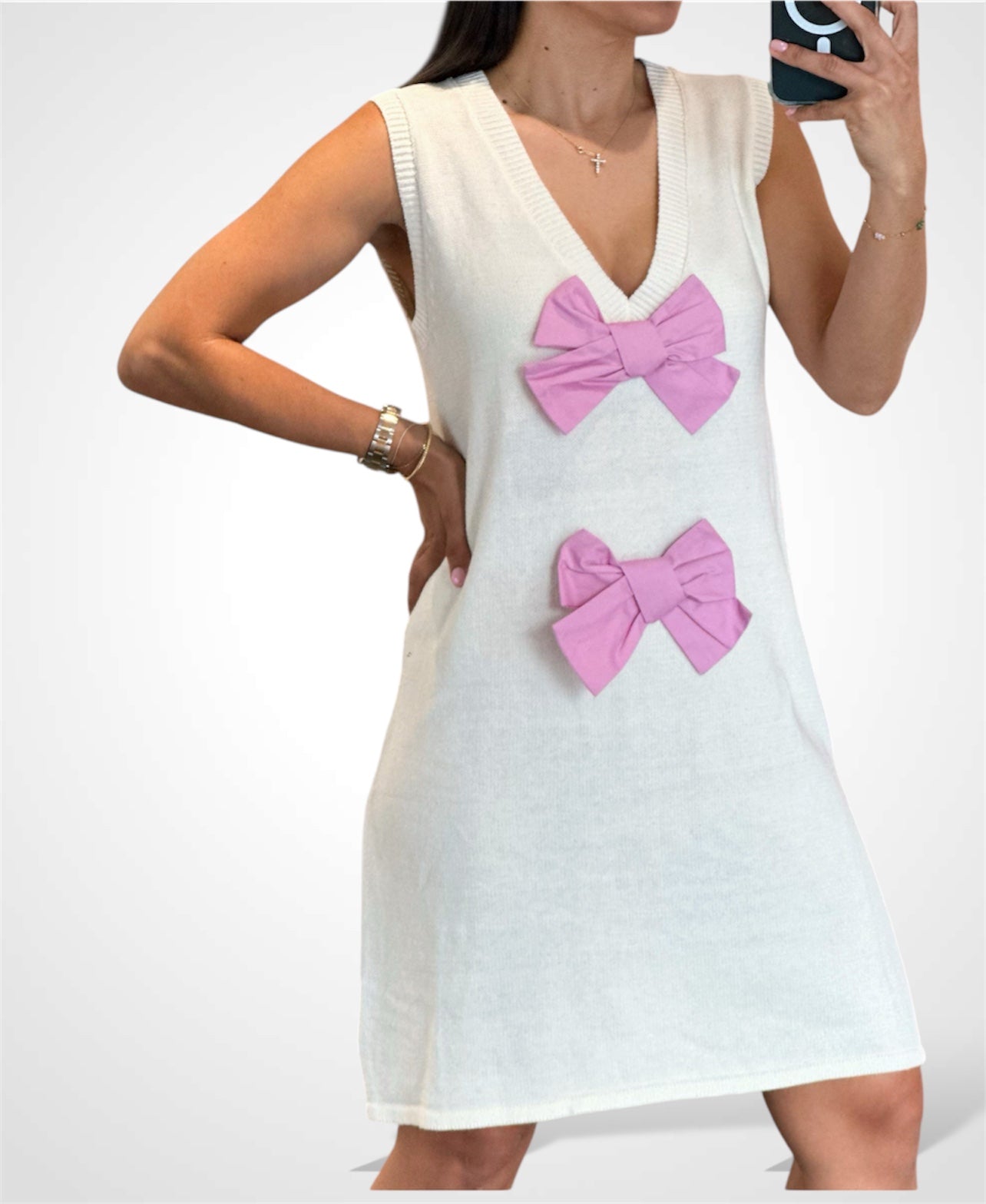 SLEEVELESS V-NECK SWEATER DRESS