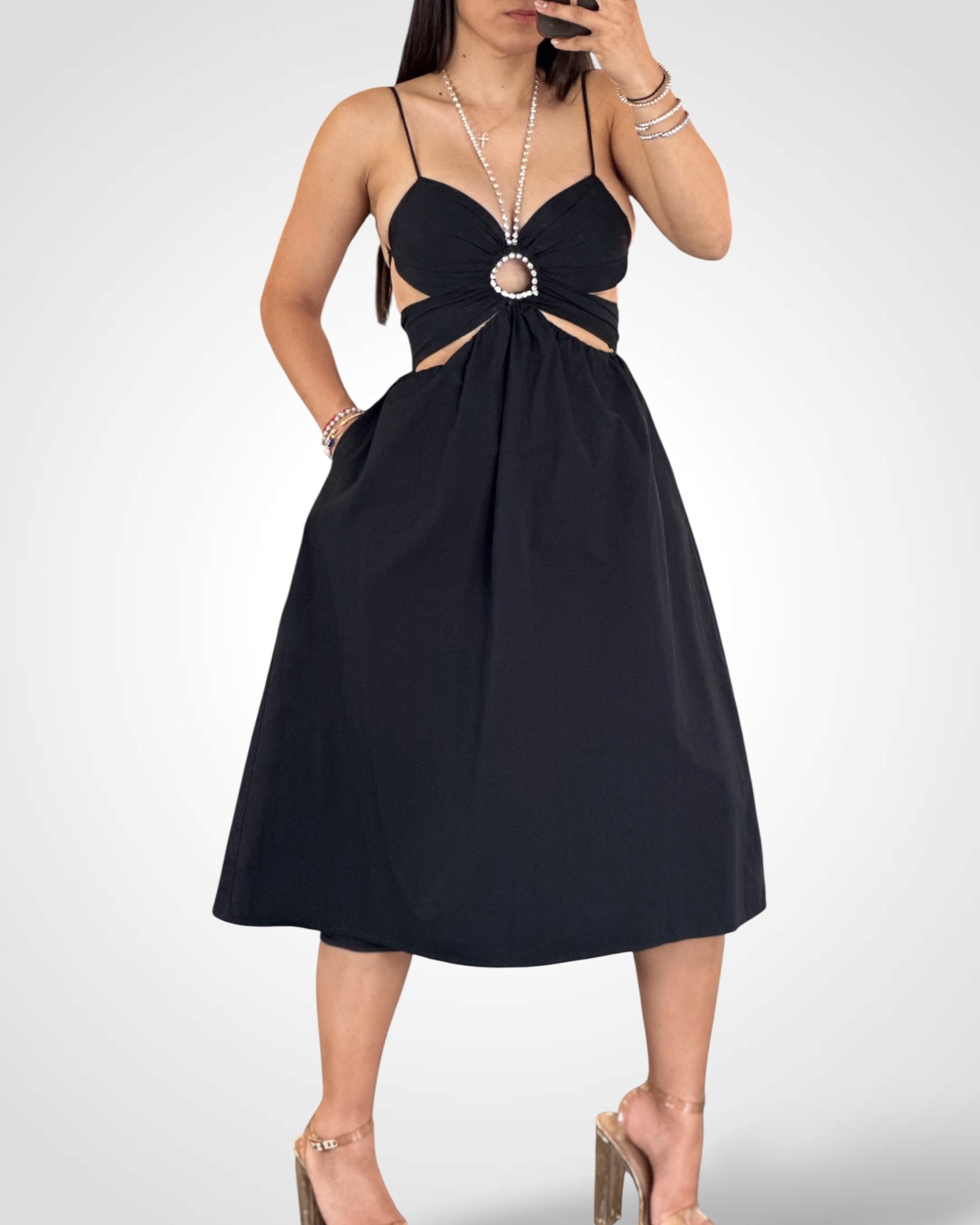 SOLID STRAP OPEN BACK FLARED KEYHOLE MIDI DRESS (BLACK)