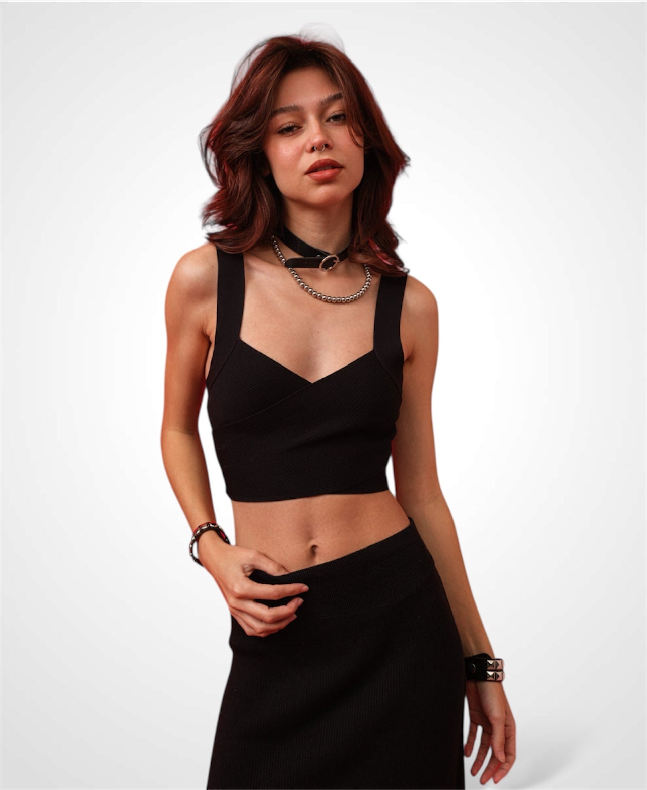 BLACK CRISS CROSS CROPPED KNIT TOP