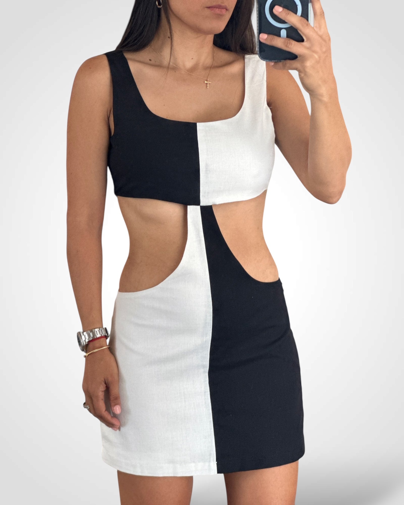BLACK AND WHITE MINI DRESS•• – Asterisco Boutique