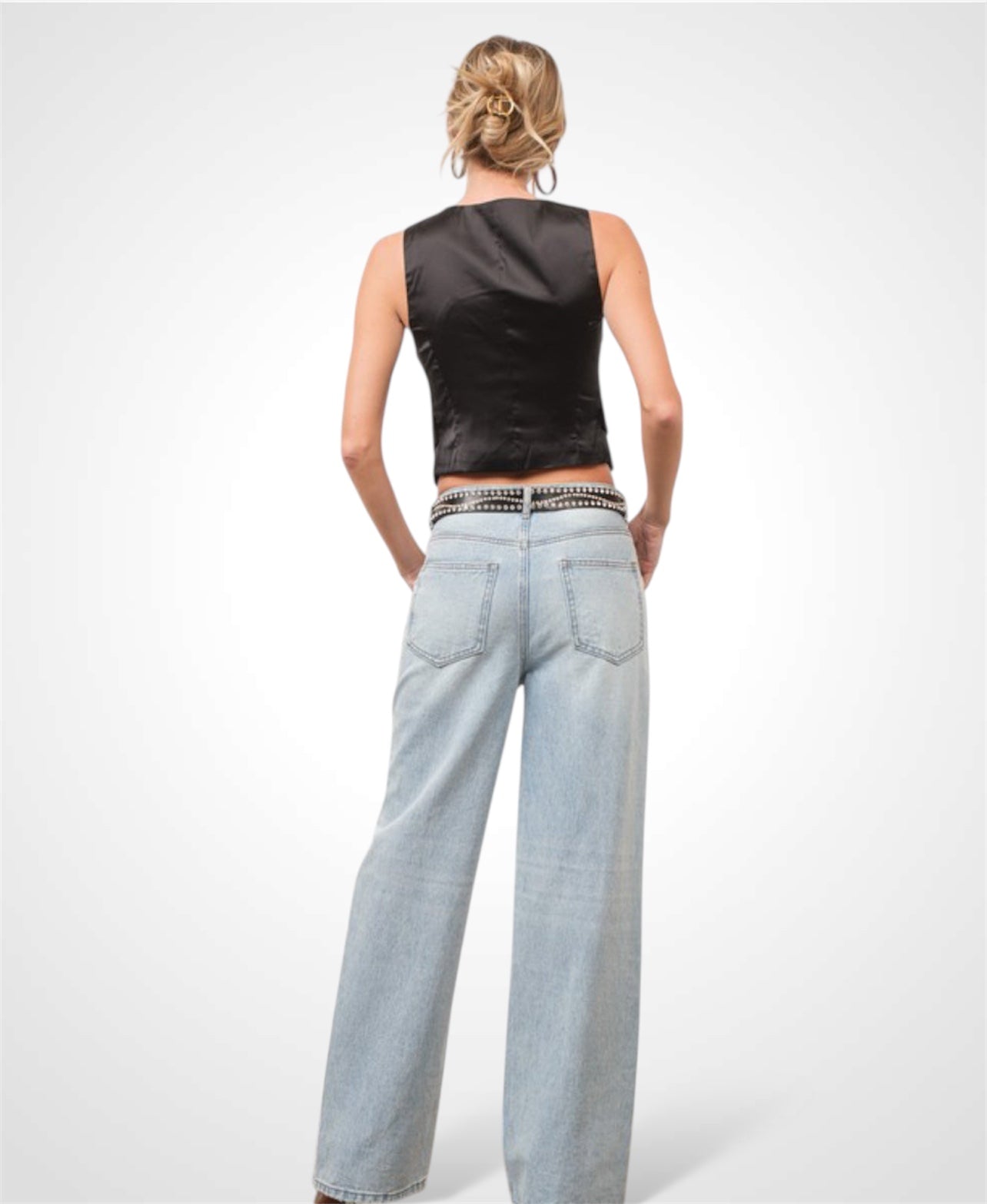 CRYSTAL BUTTON CROPPED VEST
