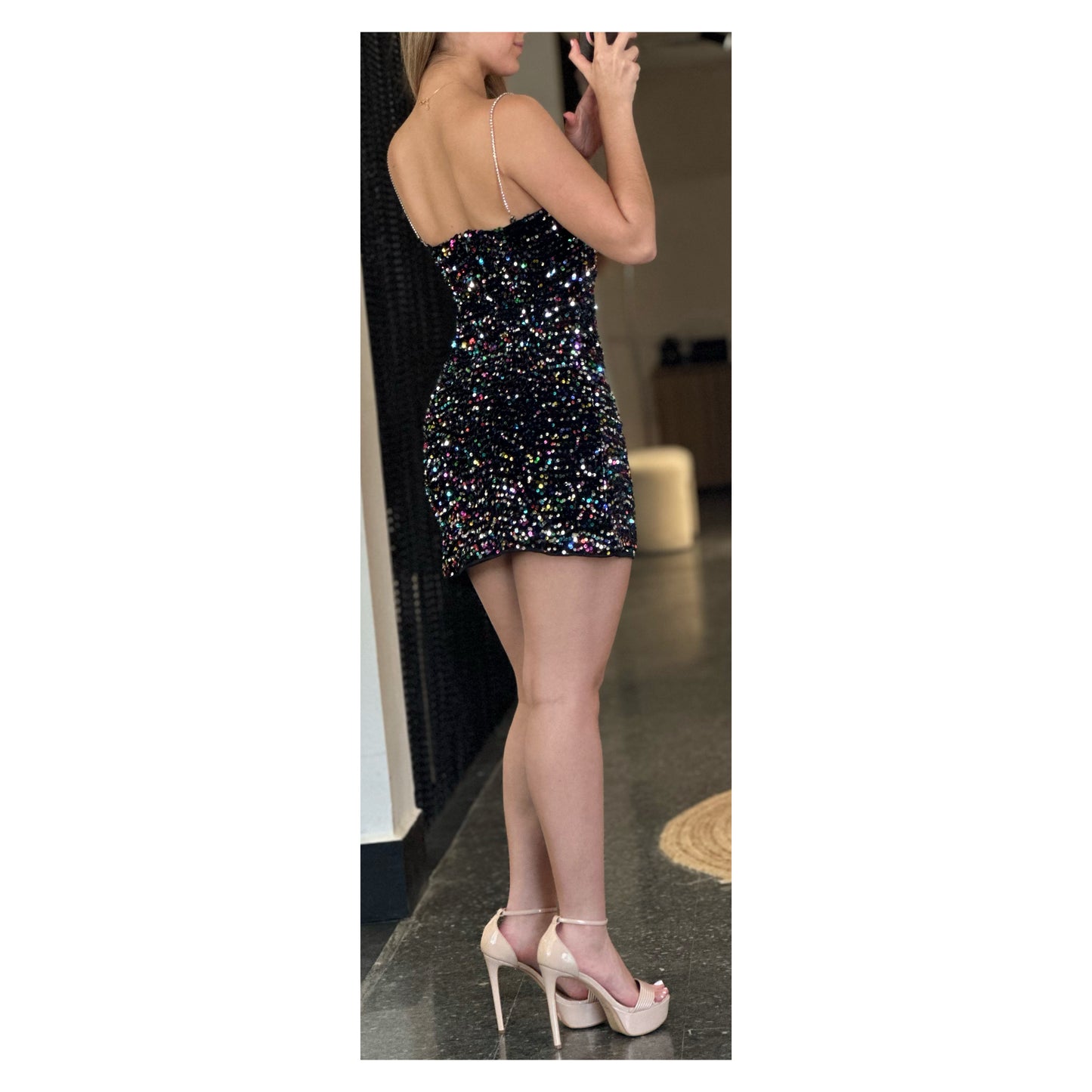 SLEEVELESS BODYCON SEQUINS MINI DRESS