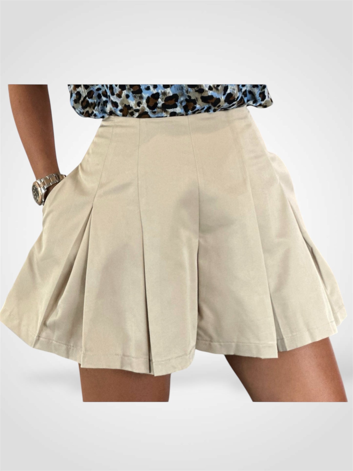 PLEATED SHORT