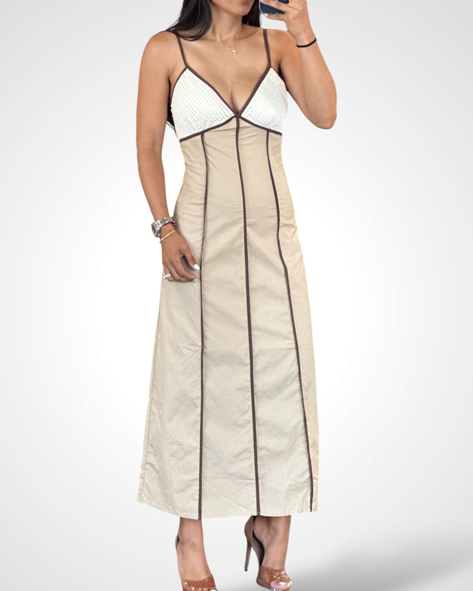 CONTRAST BINDING DETAIL SLEEVELESS MIDI DRESS•
