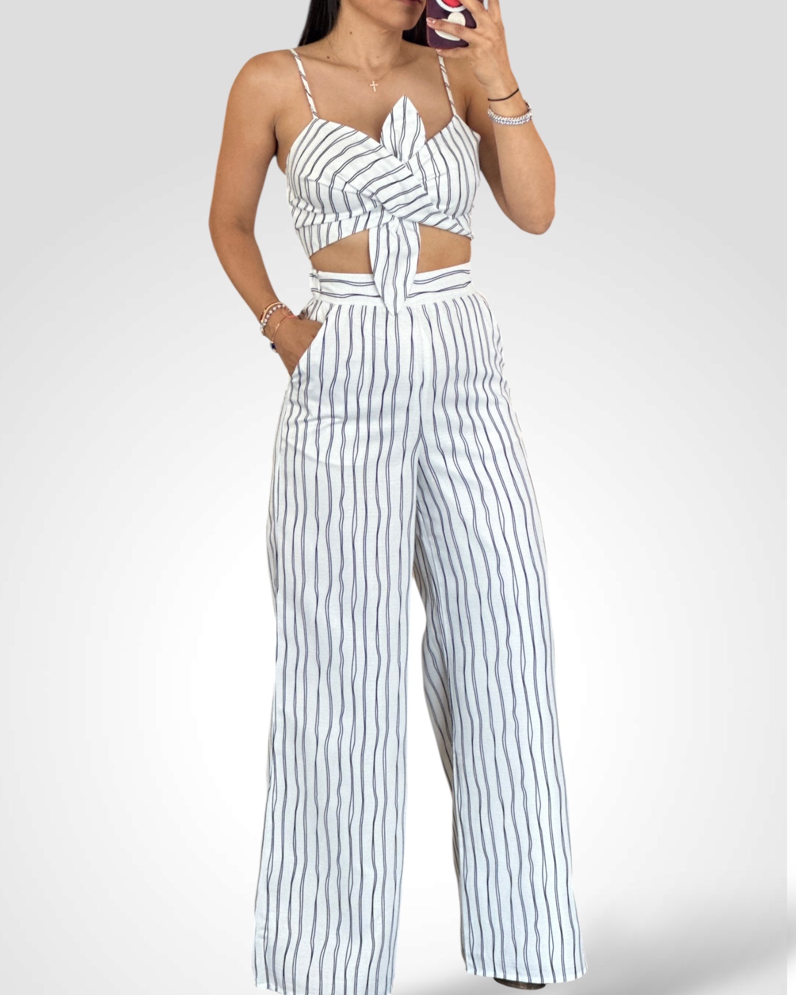 Petal Cross Cropped Tank Top•-2
