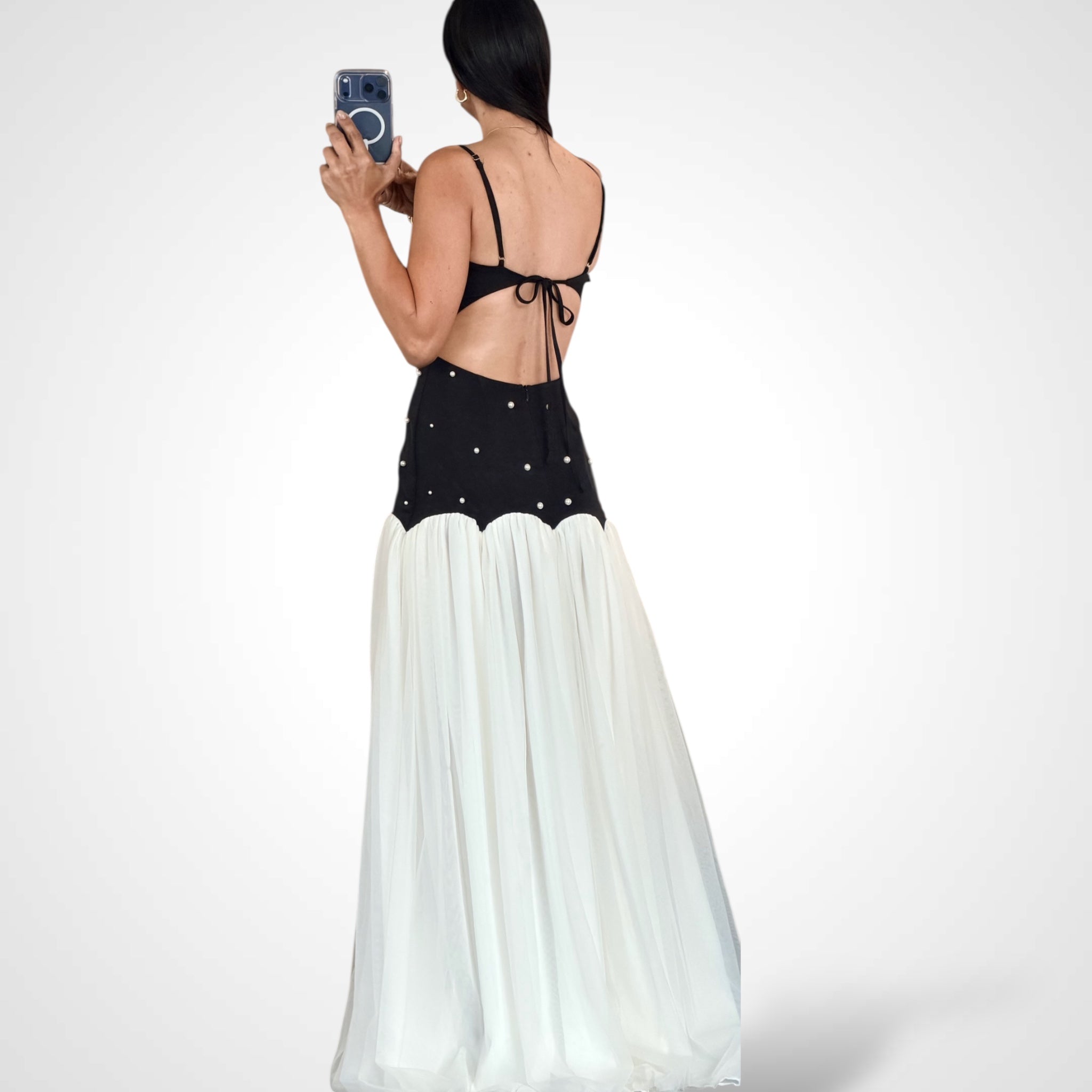 PEARL DETAILS BLACK/WHITE MAXI DRESS-3