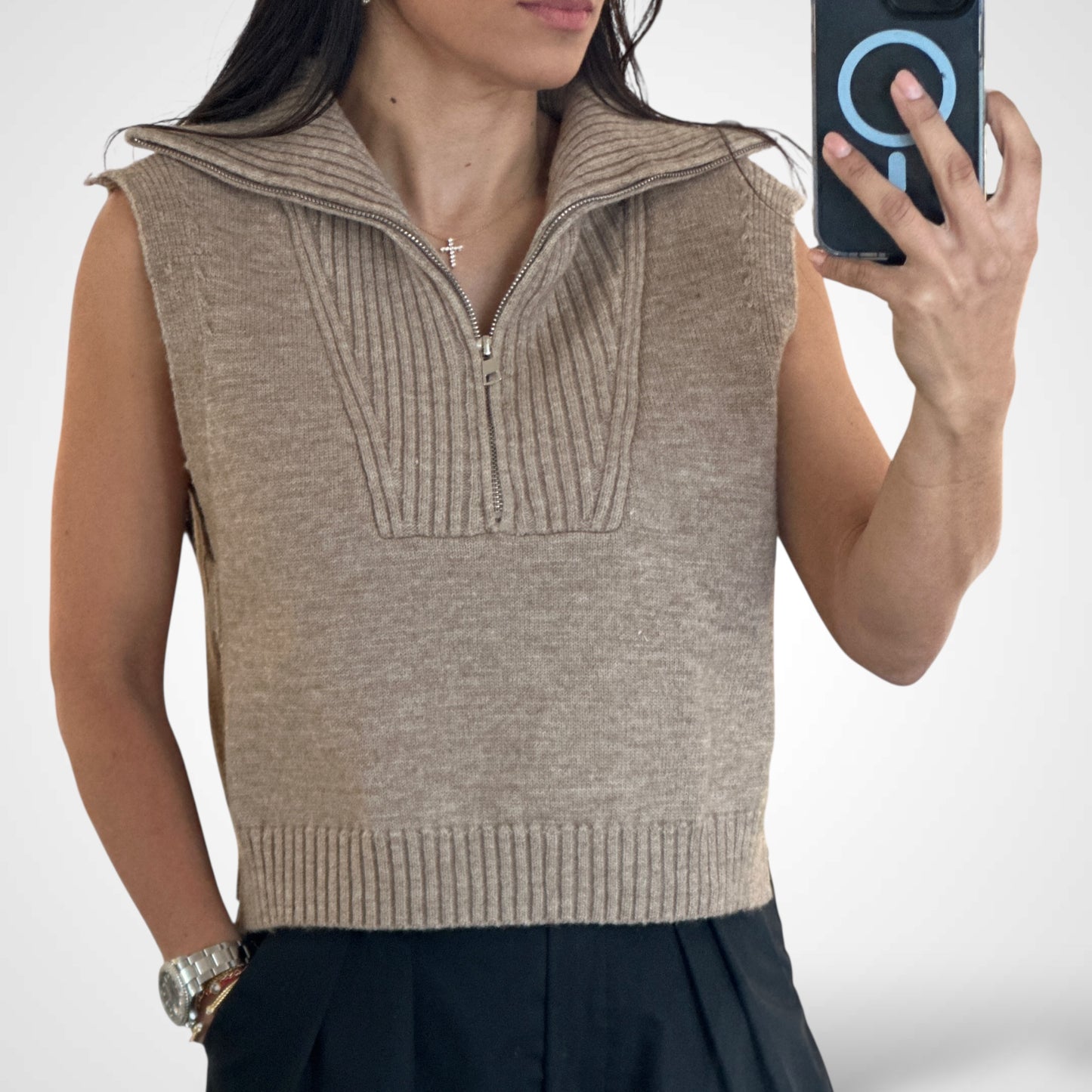 VEST KNIT TOP WITH ZIP NECK