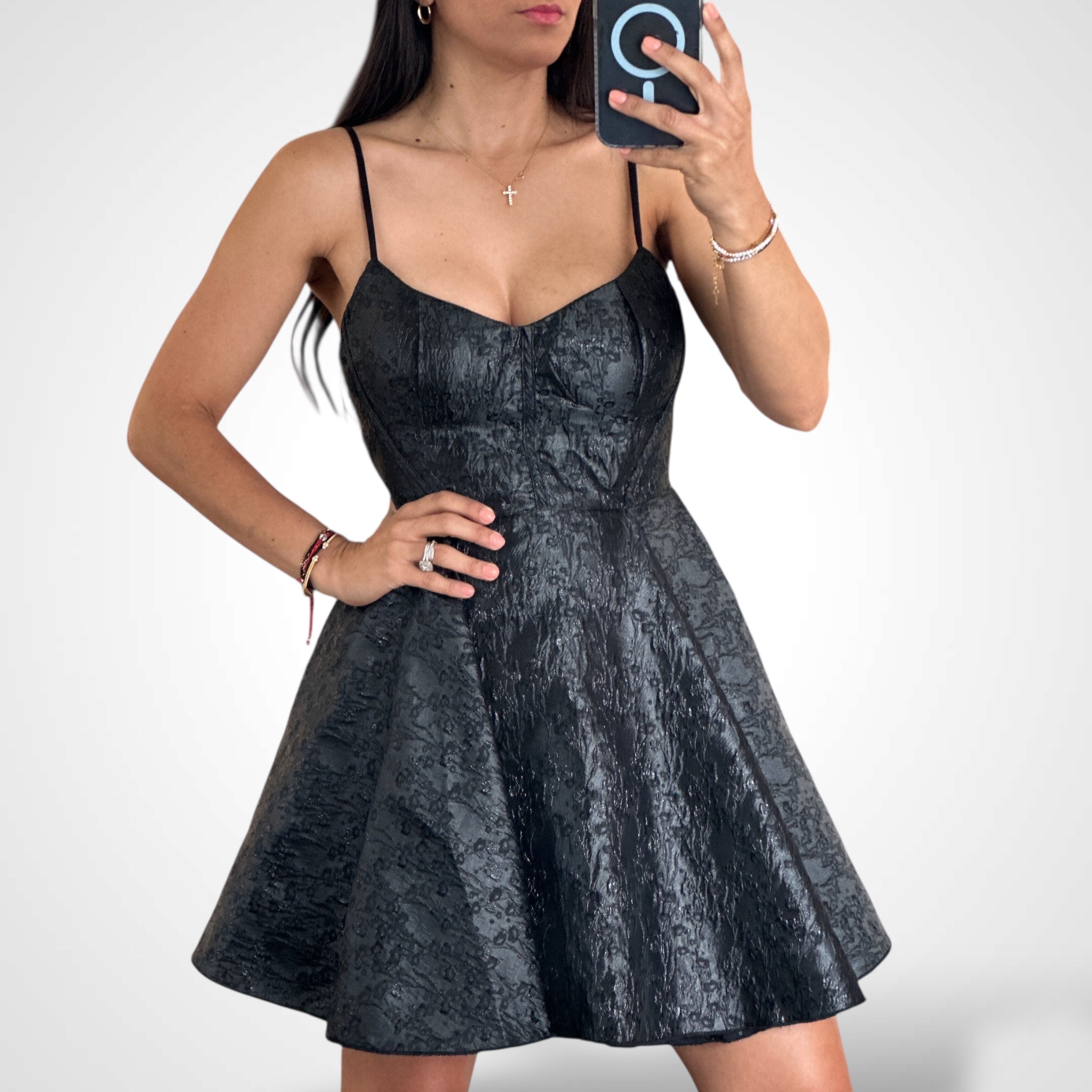 BLACK SHORT DRESS•