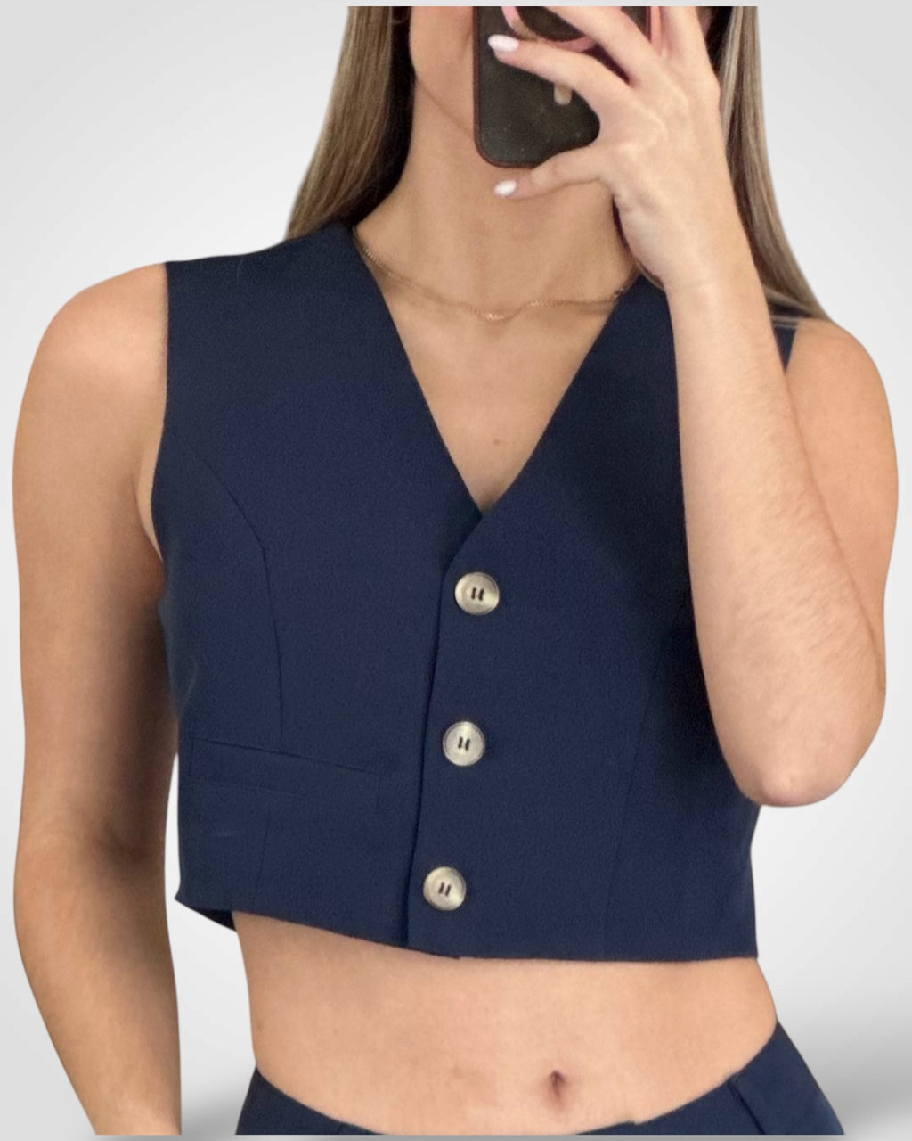 CROPPED VEST W/ POCKET DETAIL AND BACK STRAP