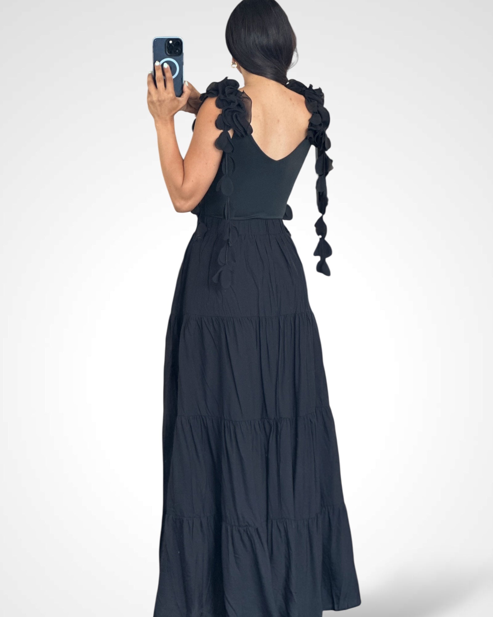 BLACK BODY LONG SKIRT SET