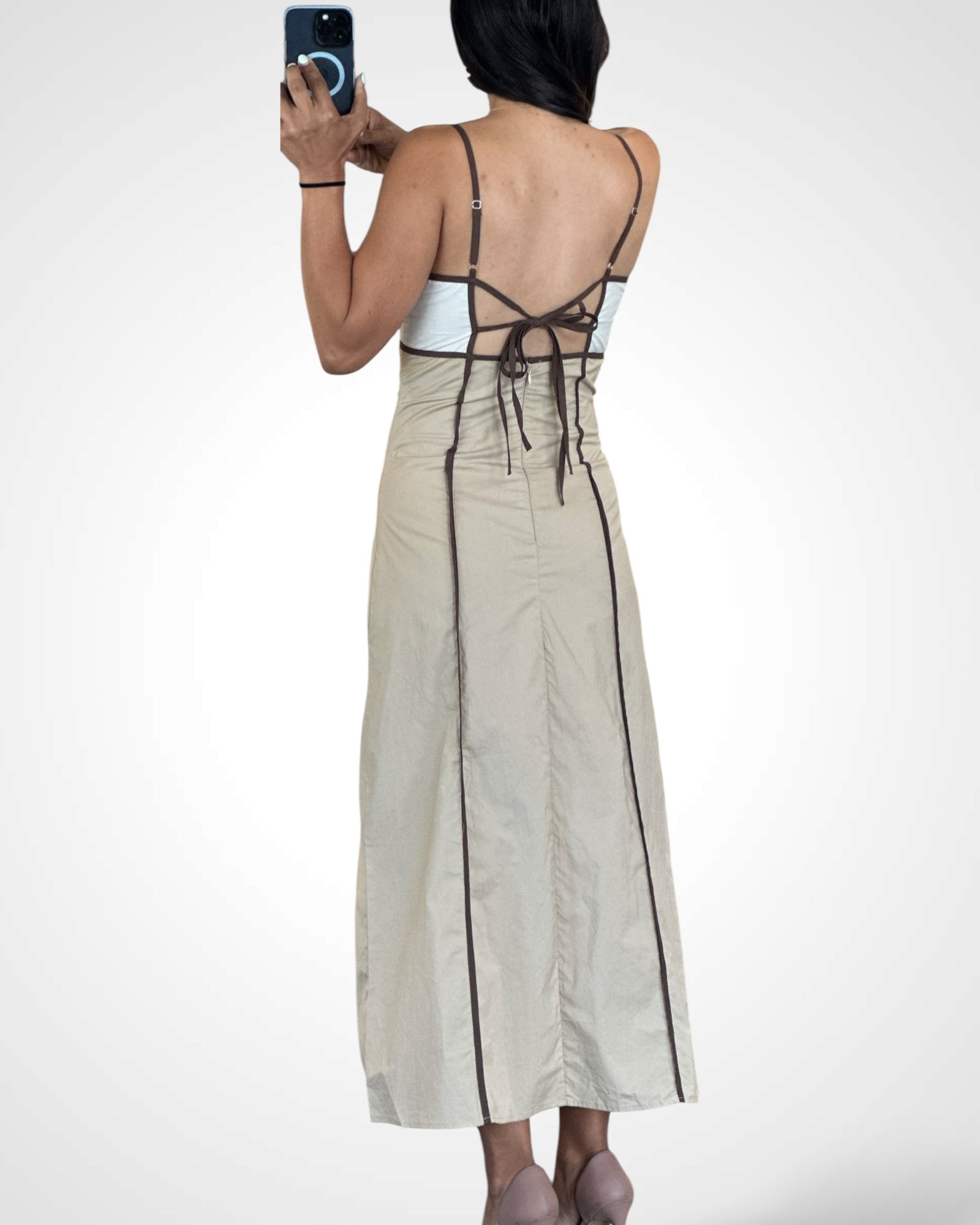 CONTRAST BINDING DETAIL SLEEVELESS MIDI DRESS