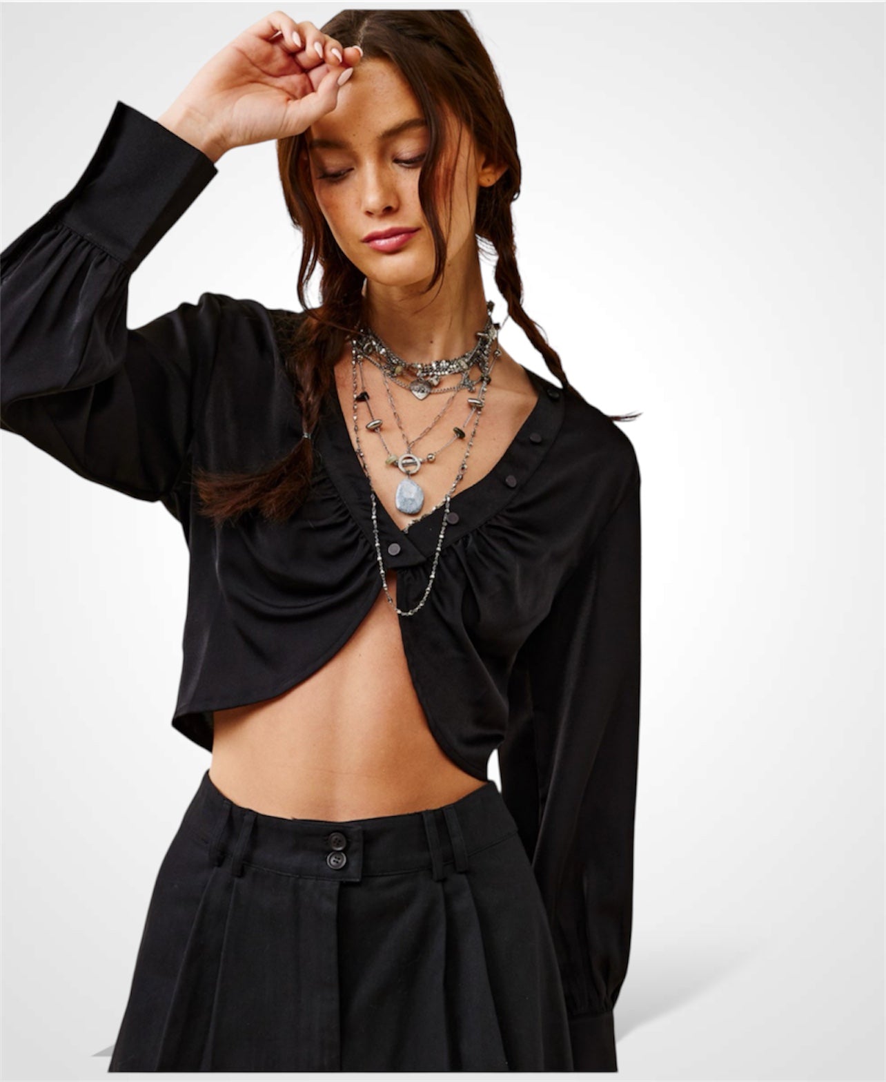 ZAHARI TOP•