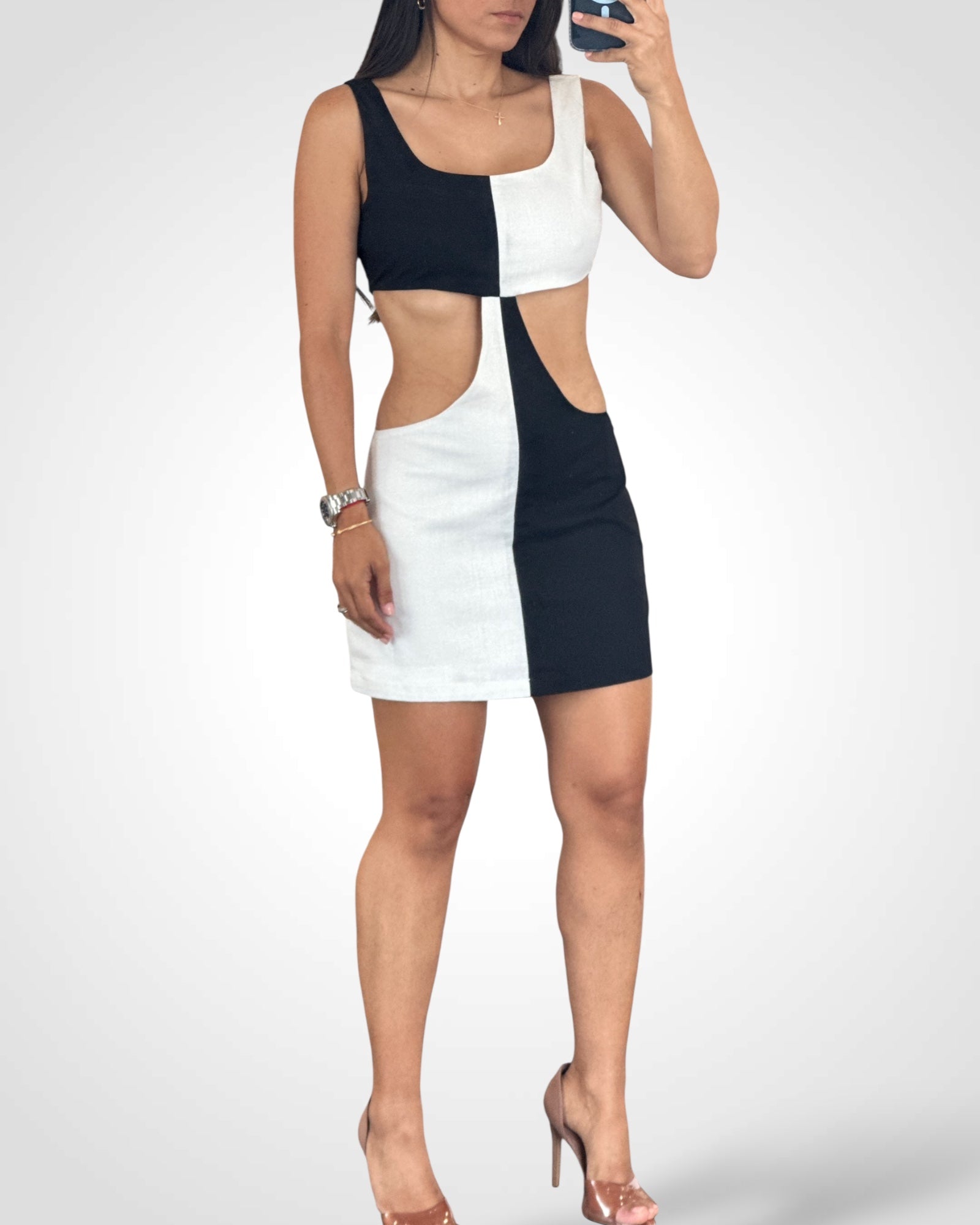 BLACK AND WHITE MINI DRESS•-2