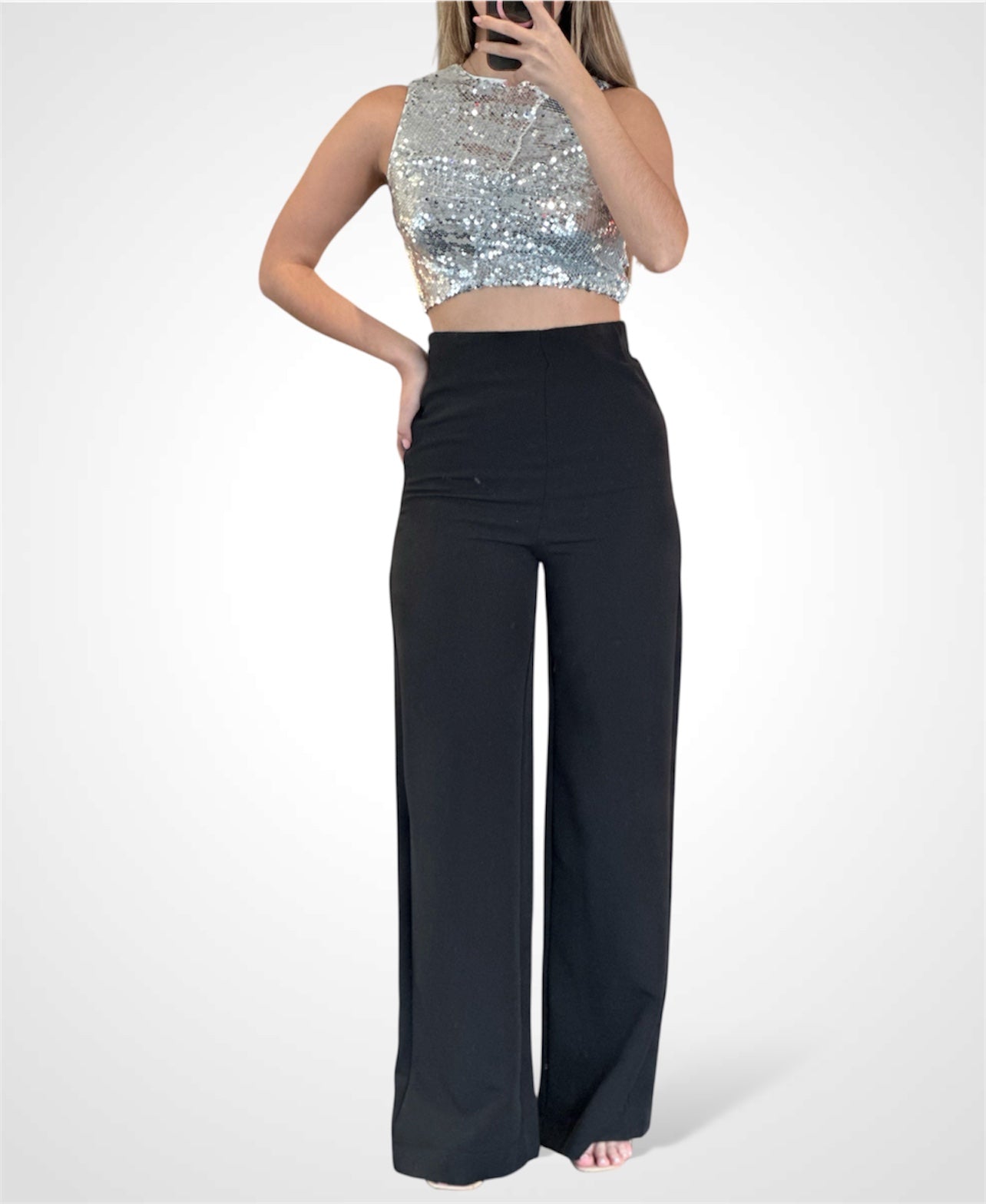 SLEEVELESS SEQUINS CROP TOP