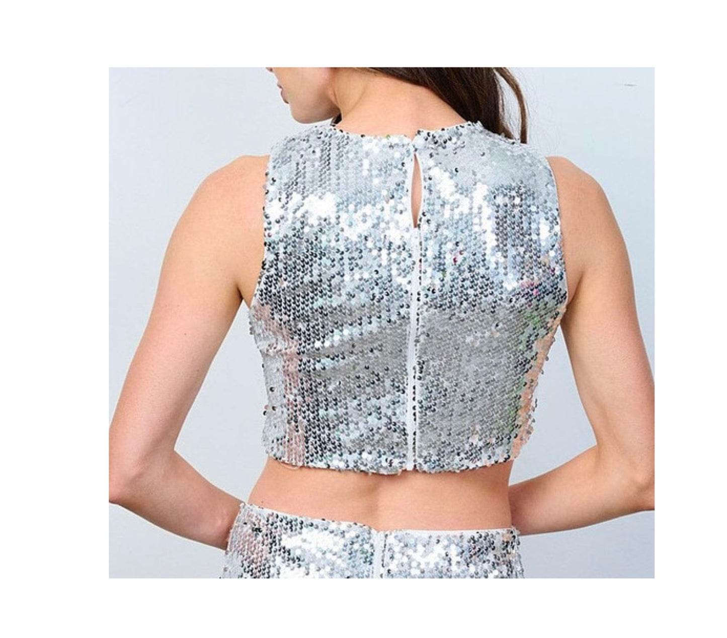 SLEEVELESS SEQUINS CROP TOP
