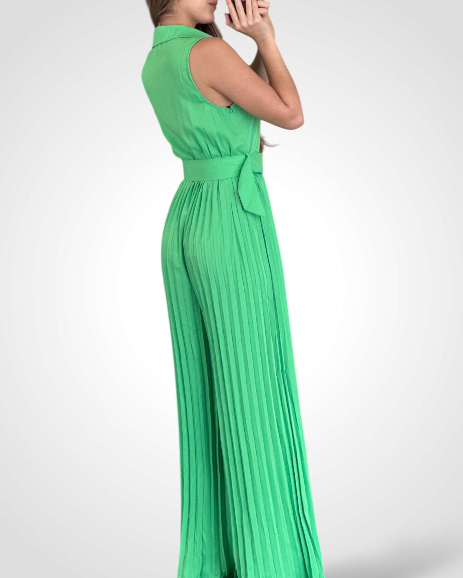 SOLID COLLARED PLEATS DETAIL WIDE LEG JUMPSUITS•-3