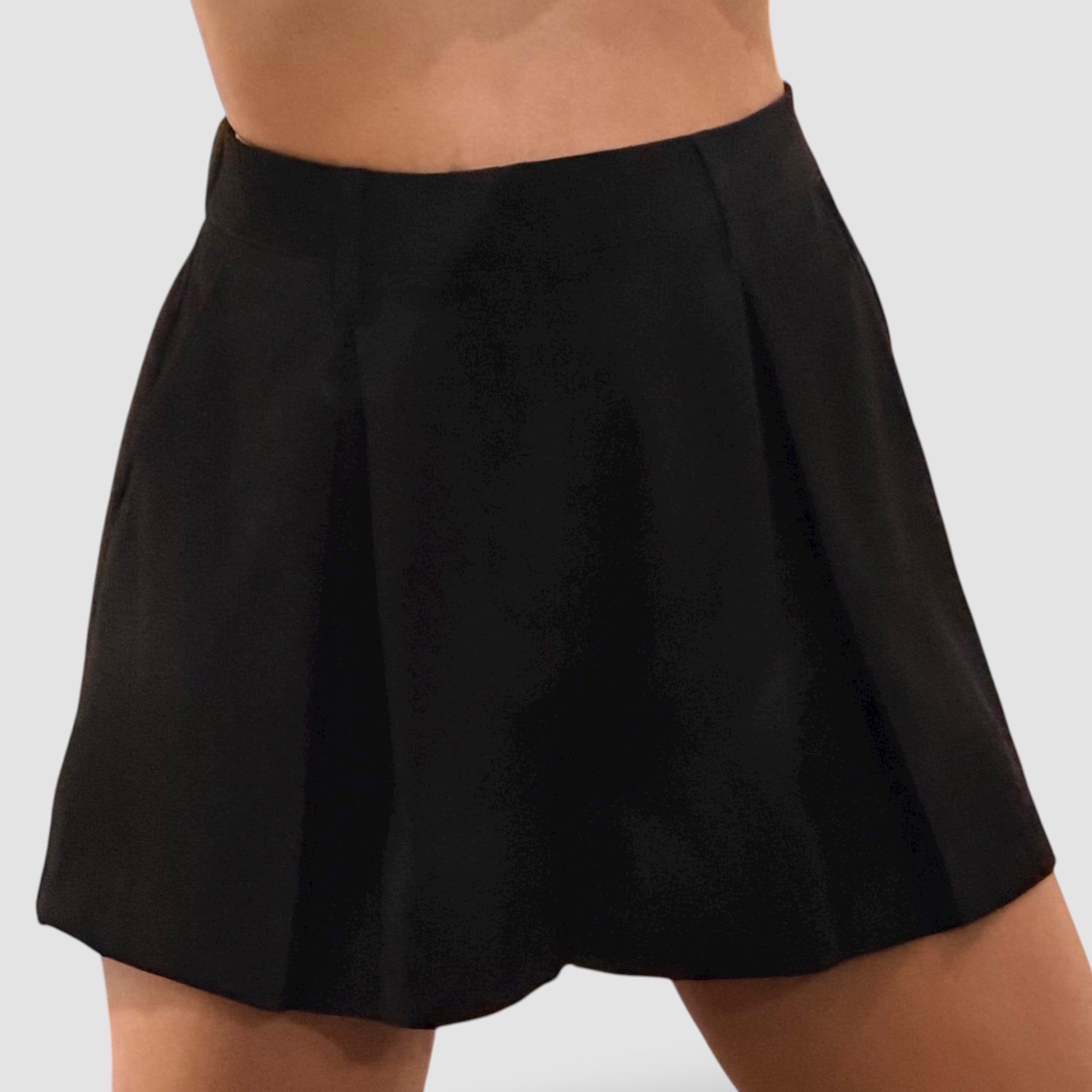 BLACK FRONT PLEATED SHORTS-3