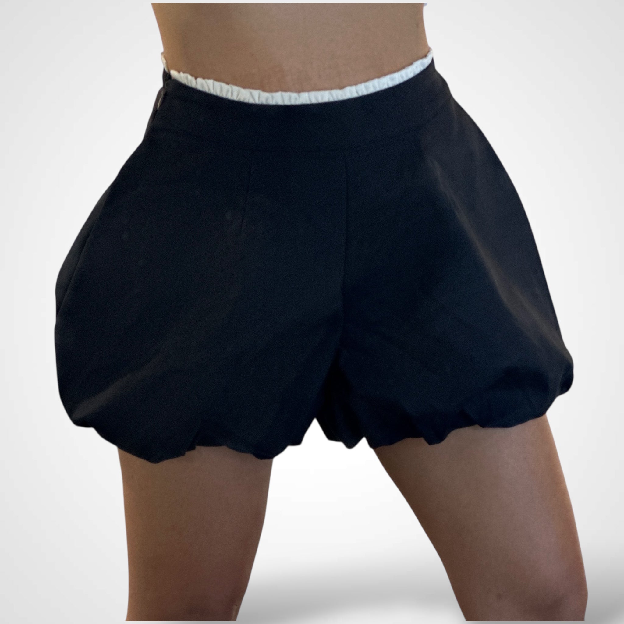 NAVY BALLOON DETAIL SHORTS