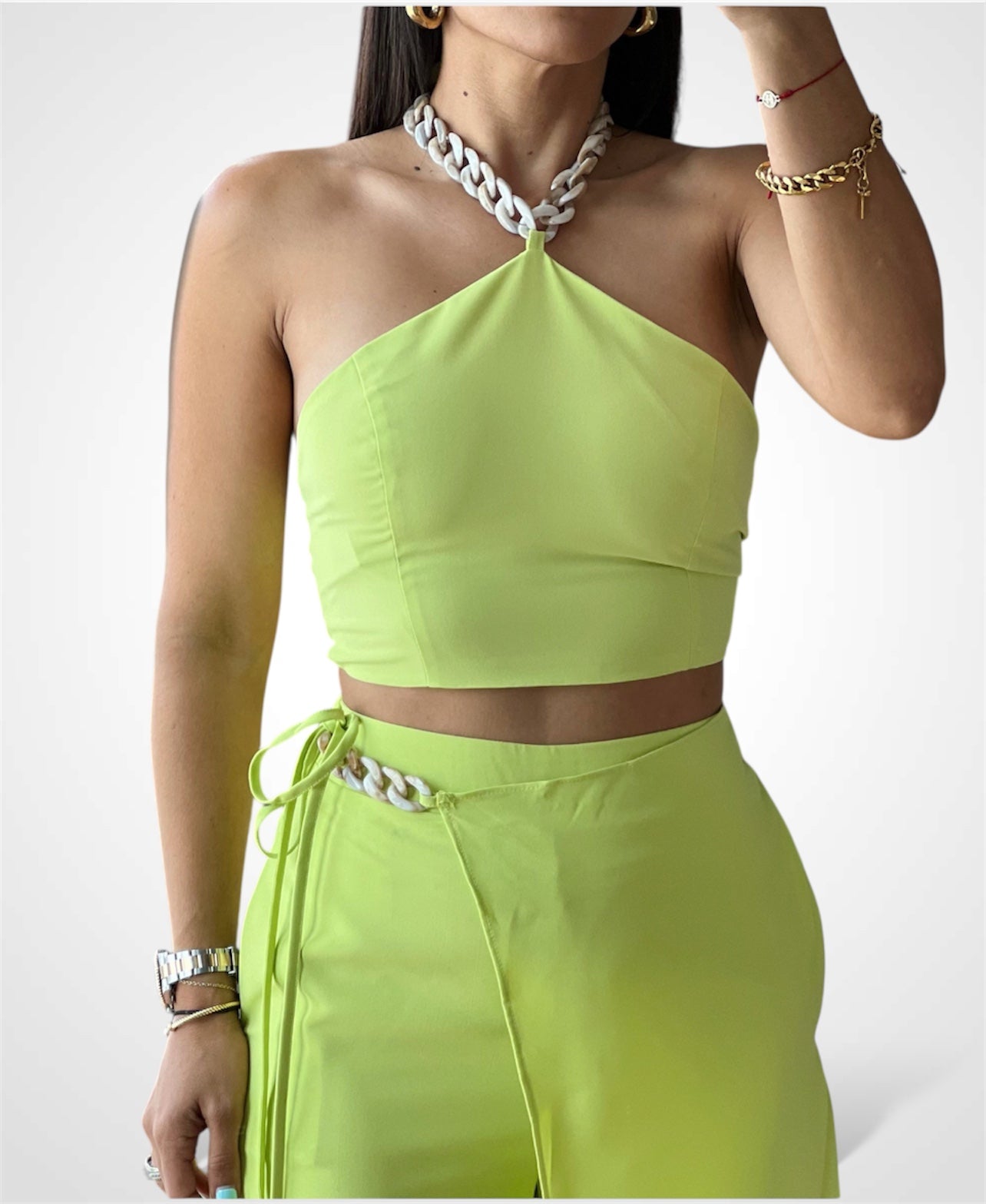Chain Neck Crop Top•