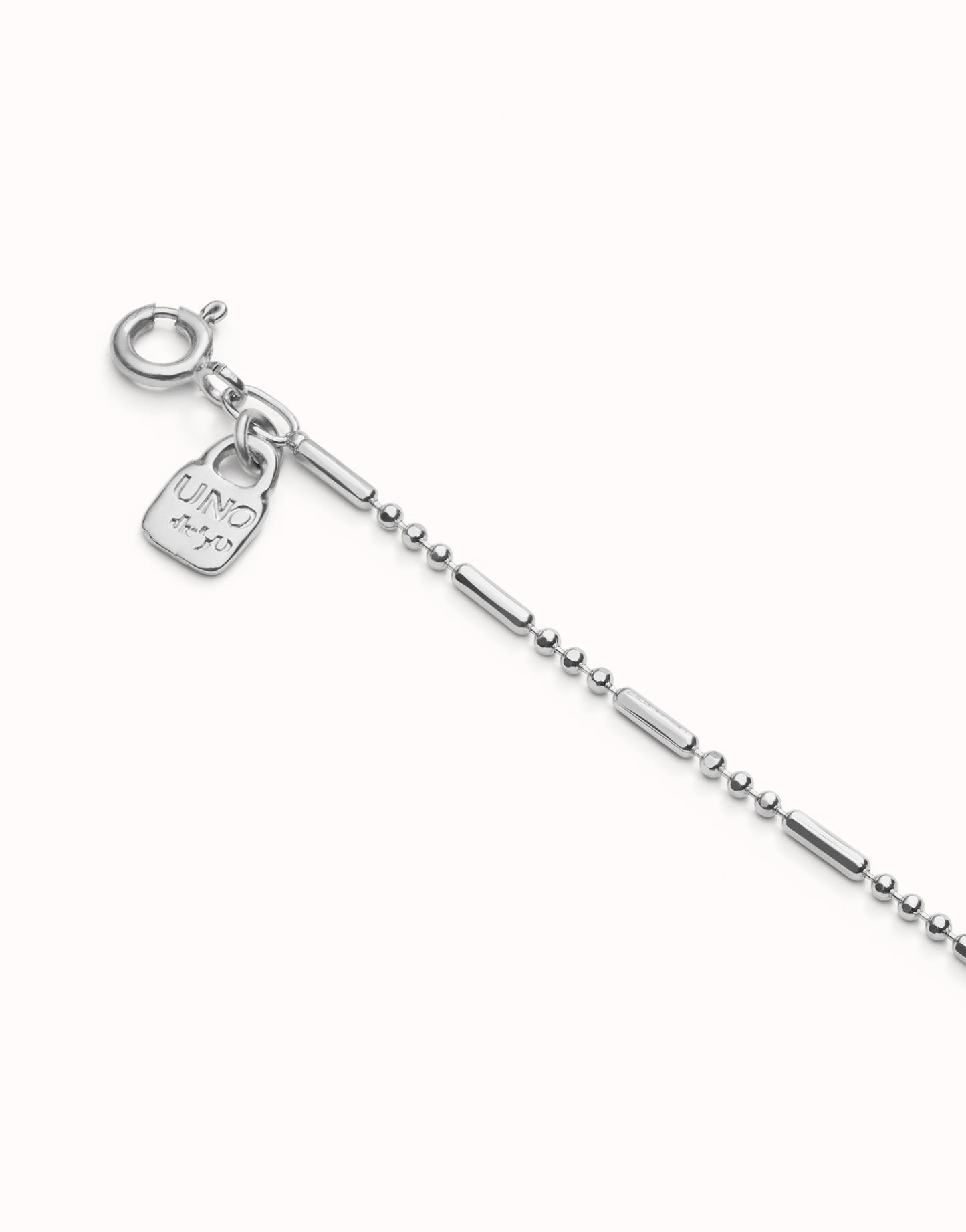 Uno de 50 Sterling silver-plated short chain.