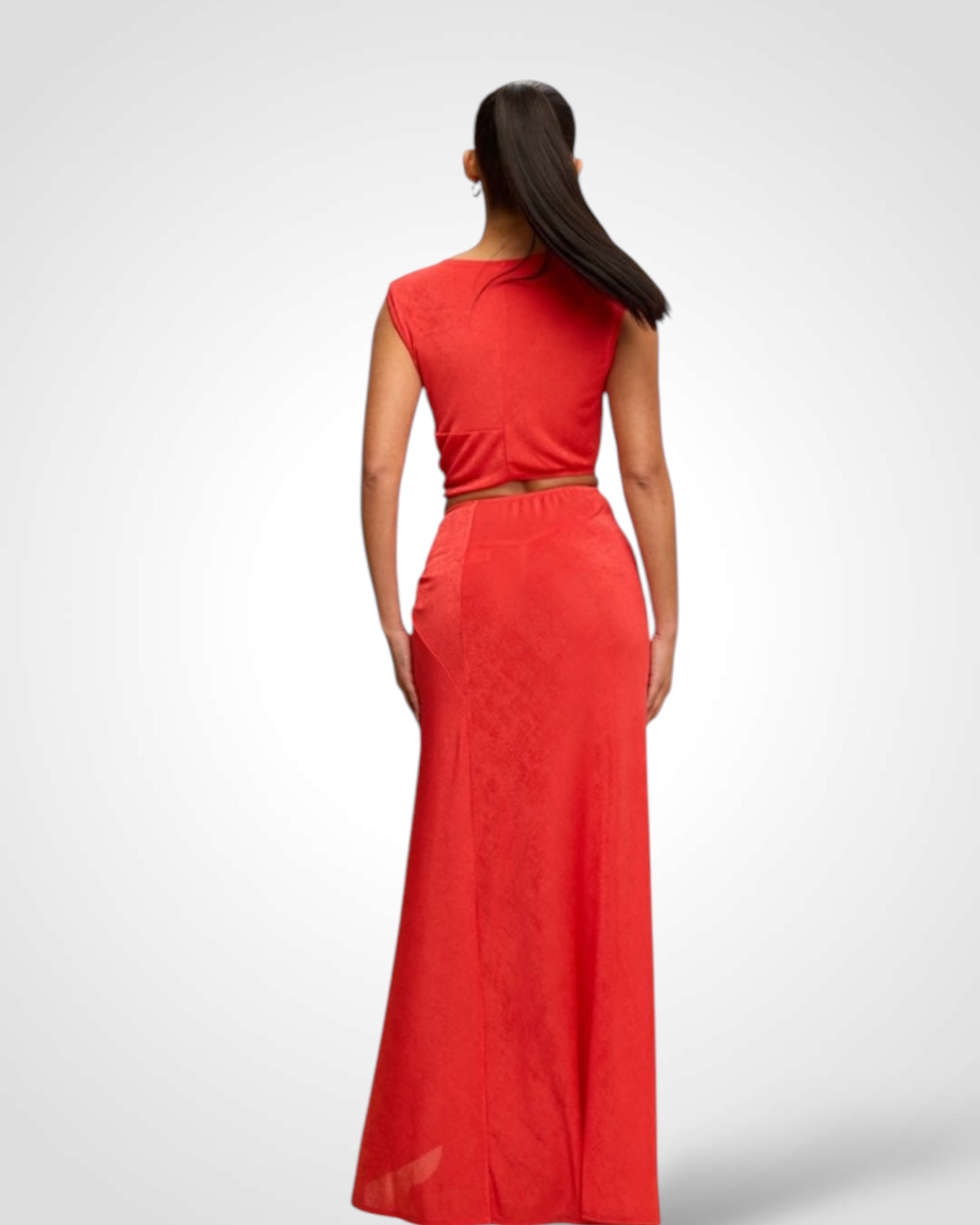 SLINKY TWIST CUTOUT MAXI DRESS