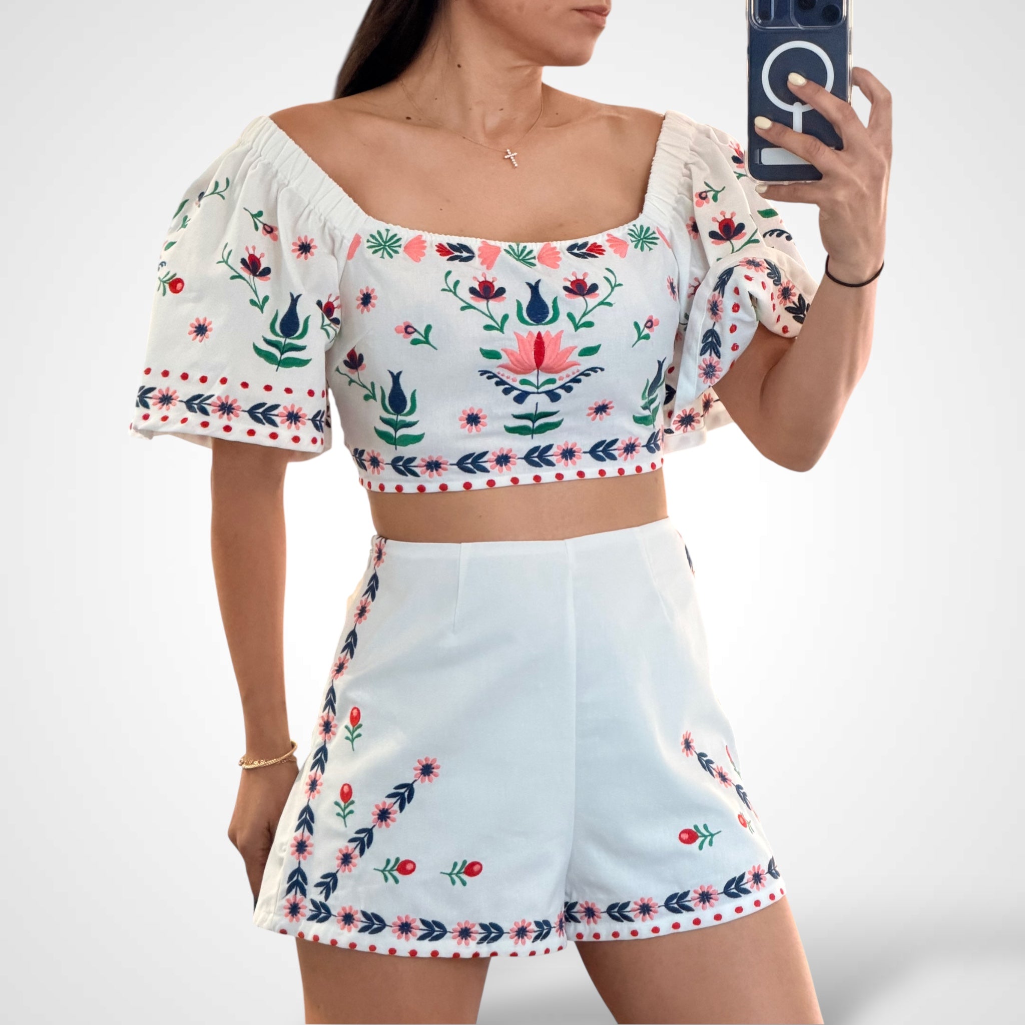 EMBROIDERED CROP TOP AND SHORTS SET-1