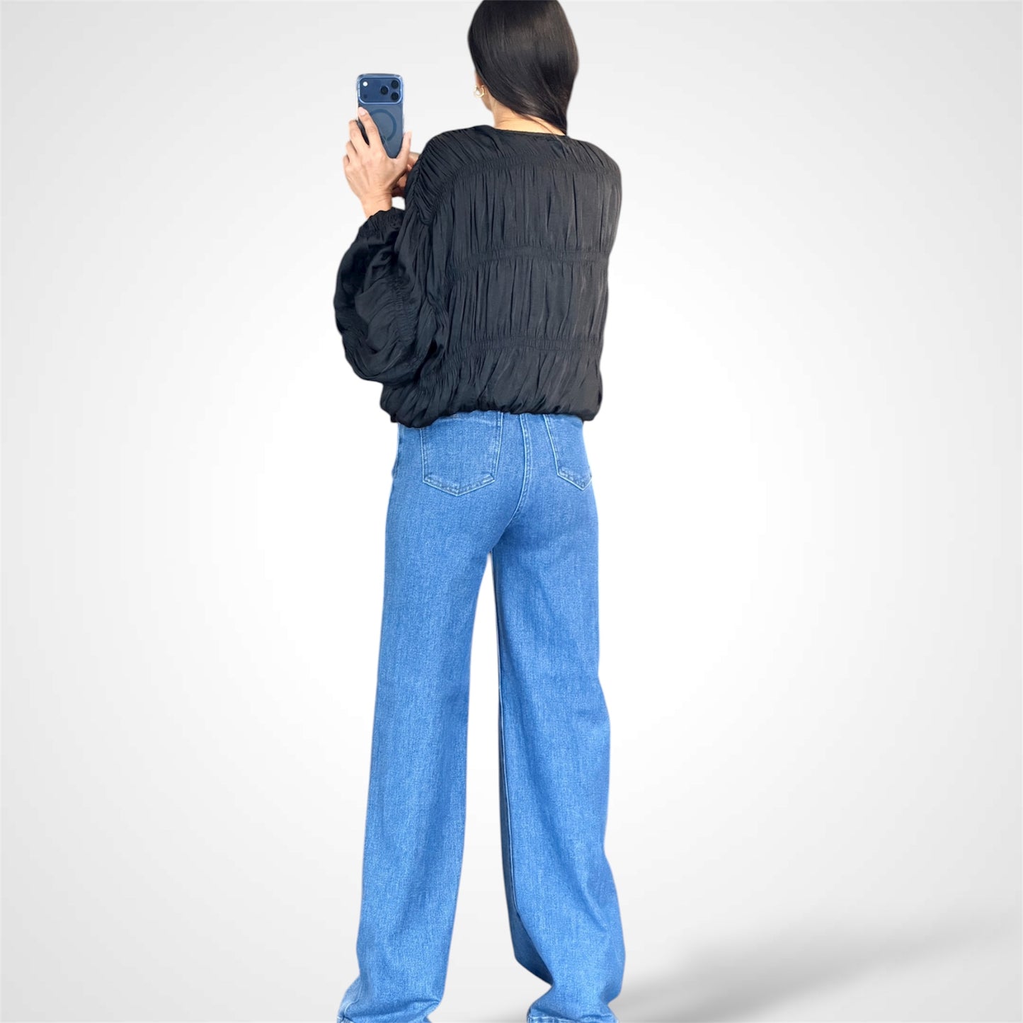 BLACK GATHERED SMOCKED OVER FIT JACKET