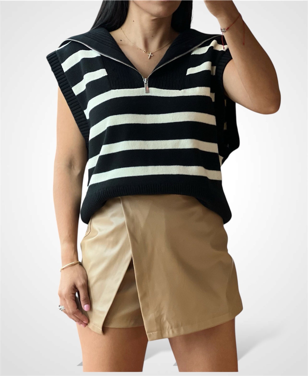 Black Cream Sweater•-2