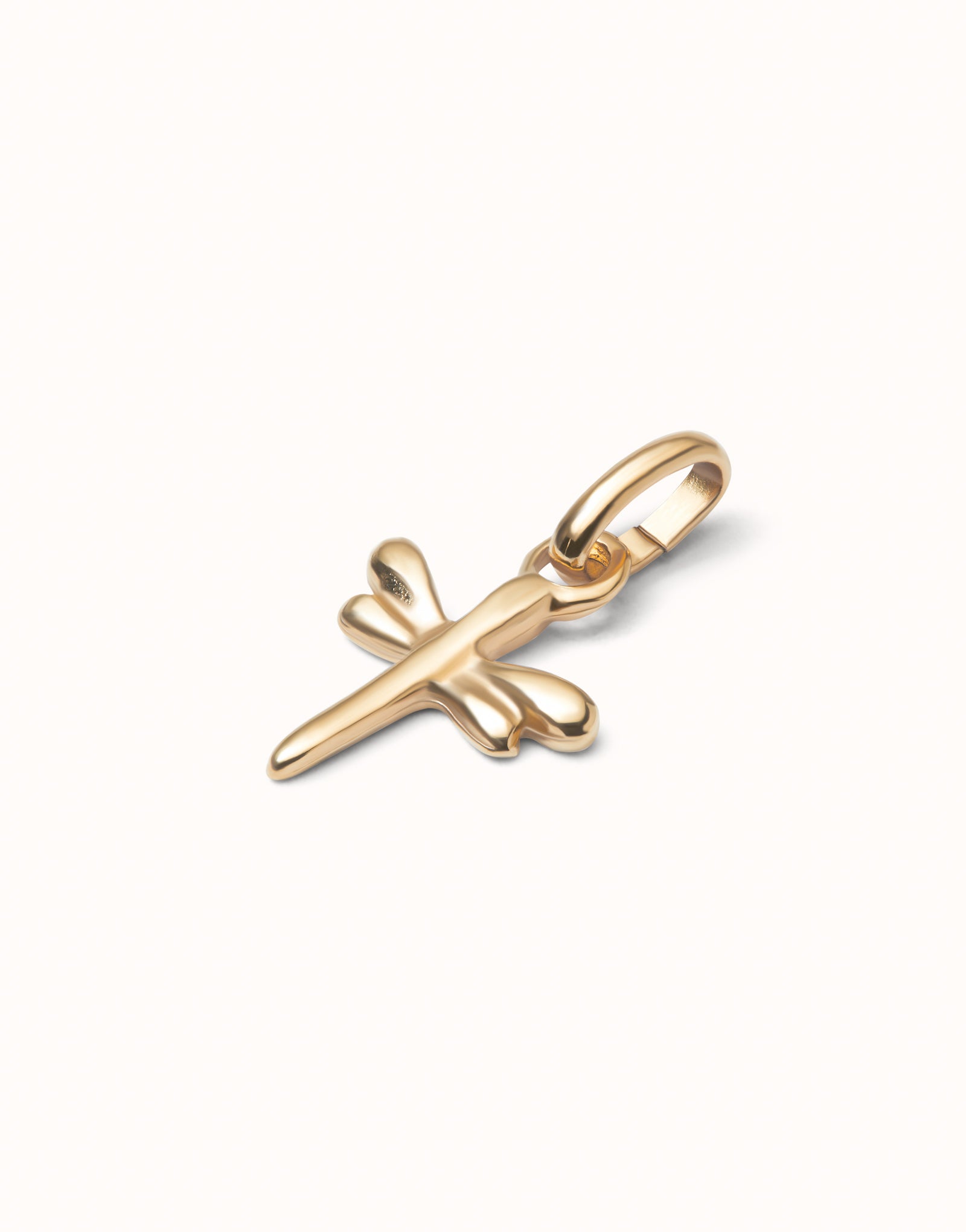 UNO DE 50 - Charm bañado en oro 18k con forma de libélula.