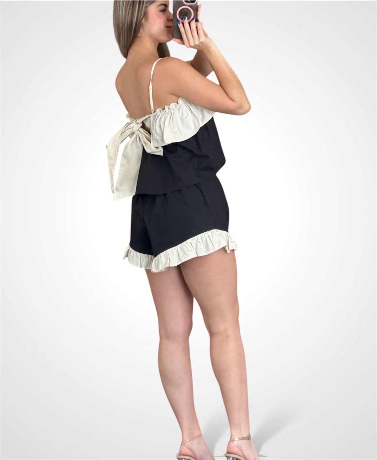 CONTRASTING RUFFLE HEM POPLIN SHORTS