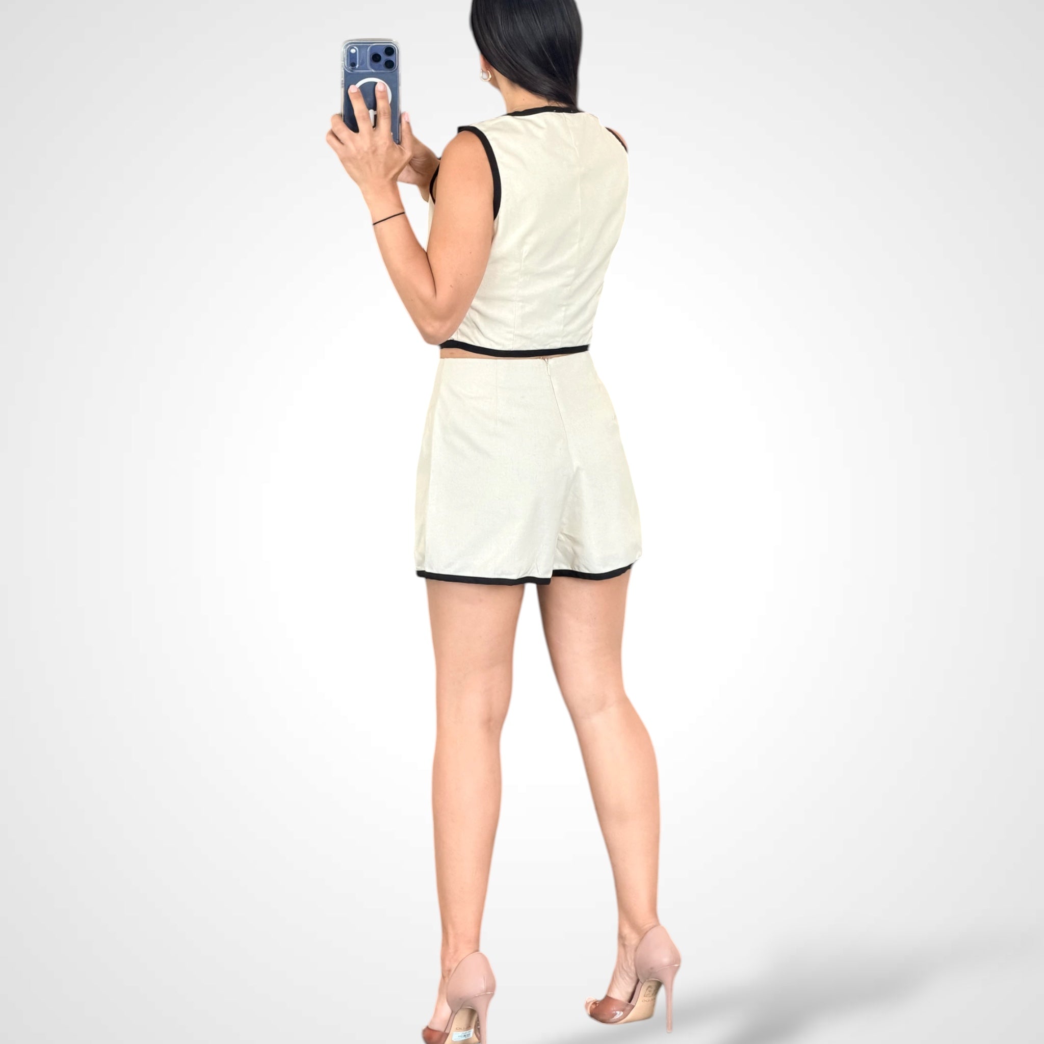 Sleek Black Contrast Vest and Skort Set•-3