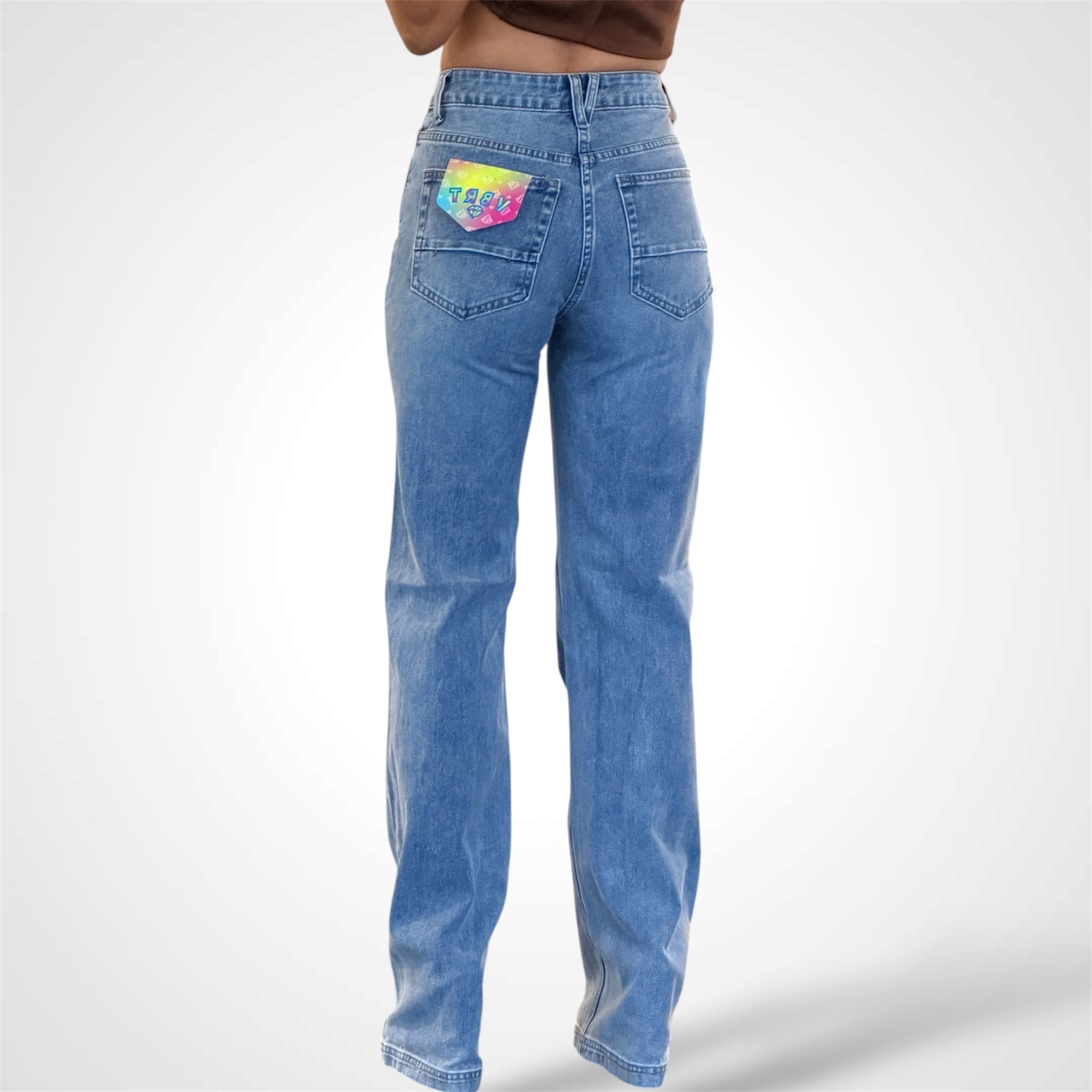 STRAIGHT JEANS WITH METAL CHARM-2