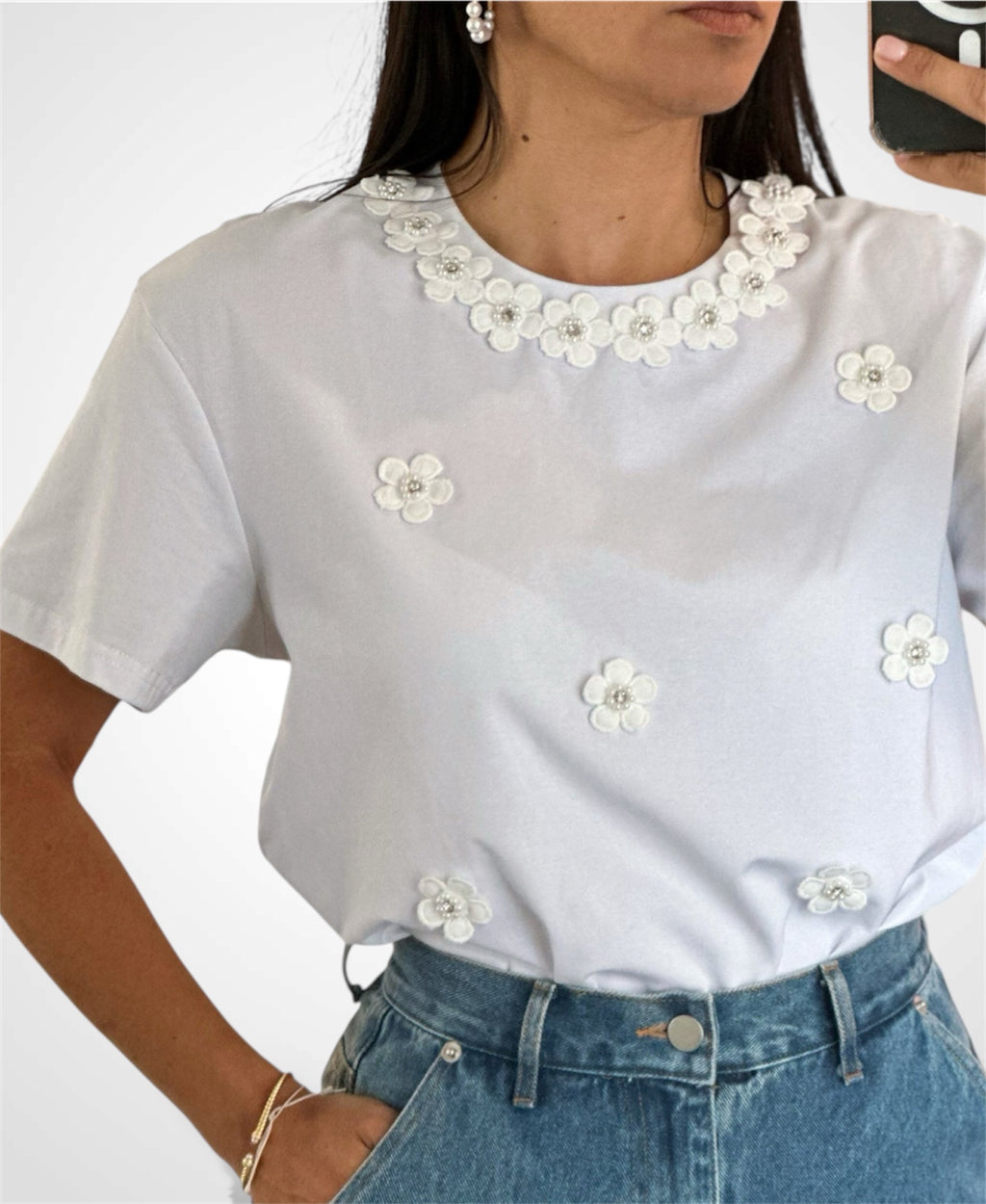 WHITE FLOWERS DETAILS SHIRT