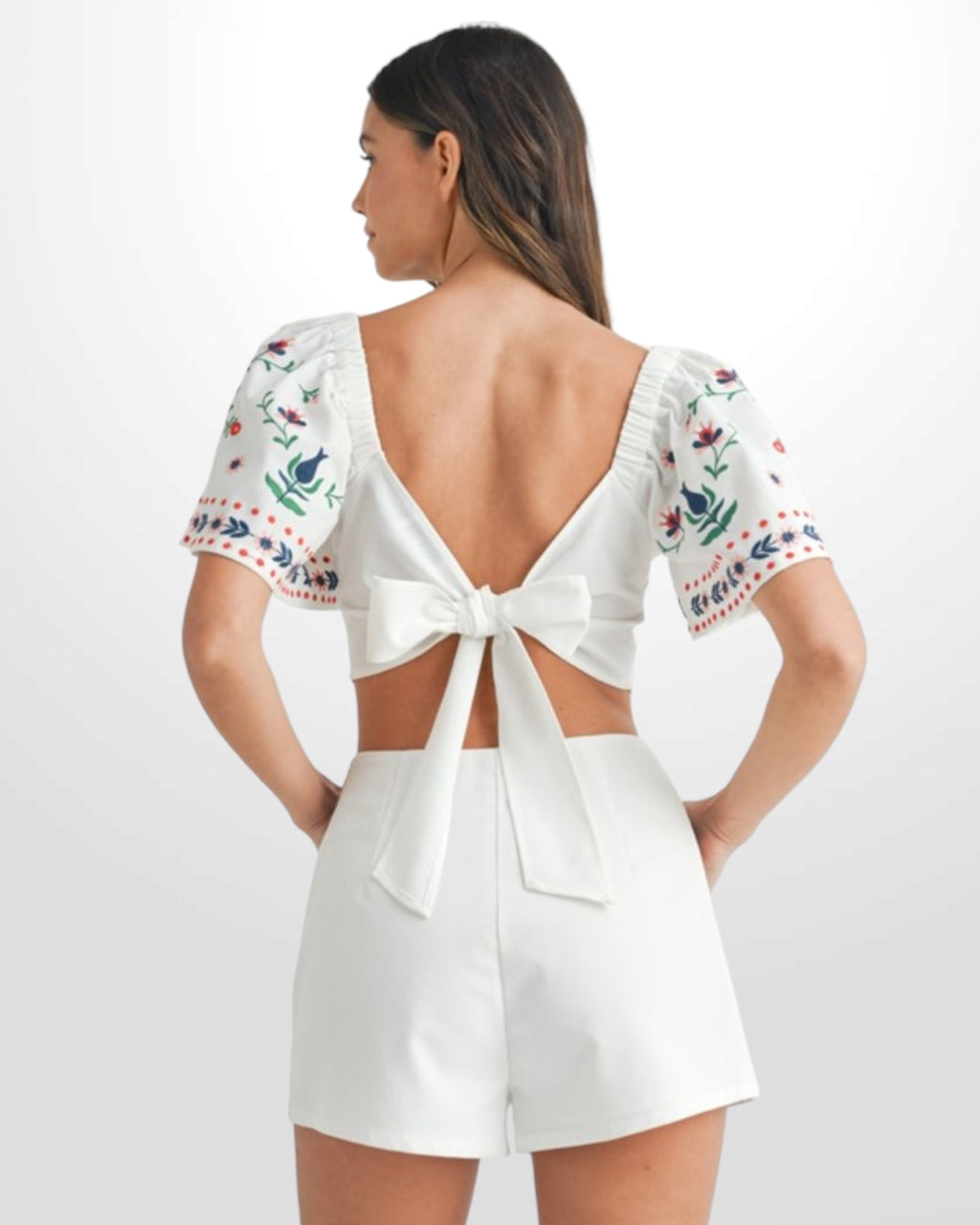 EMBROIDERED CROP TOP AND SHORTS SET