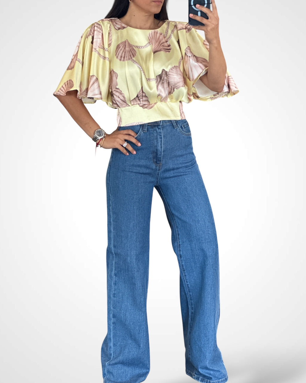 SATIN SHELL PRINT TOP WITH FLUTTER KIMONO SLEEVELESS