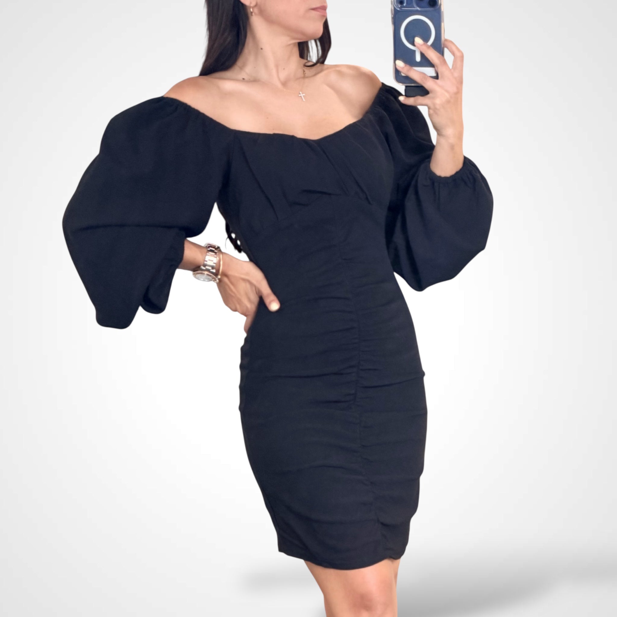 Textured Ruched Skirt Front Detail Mini Dress•