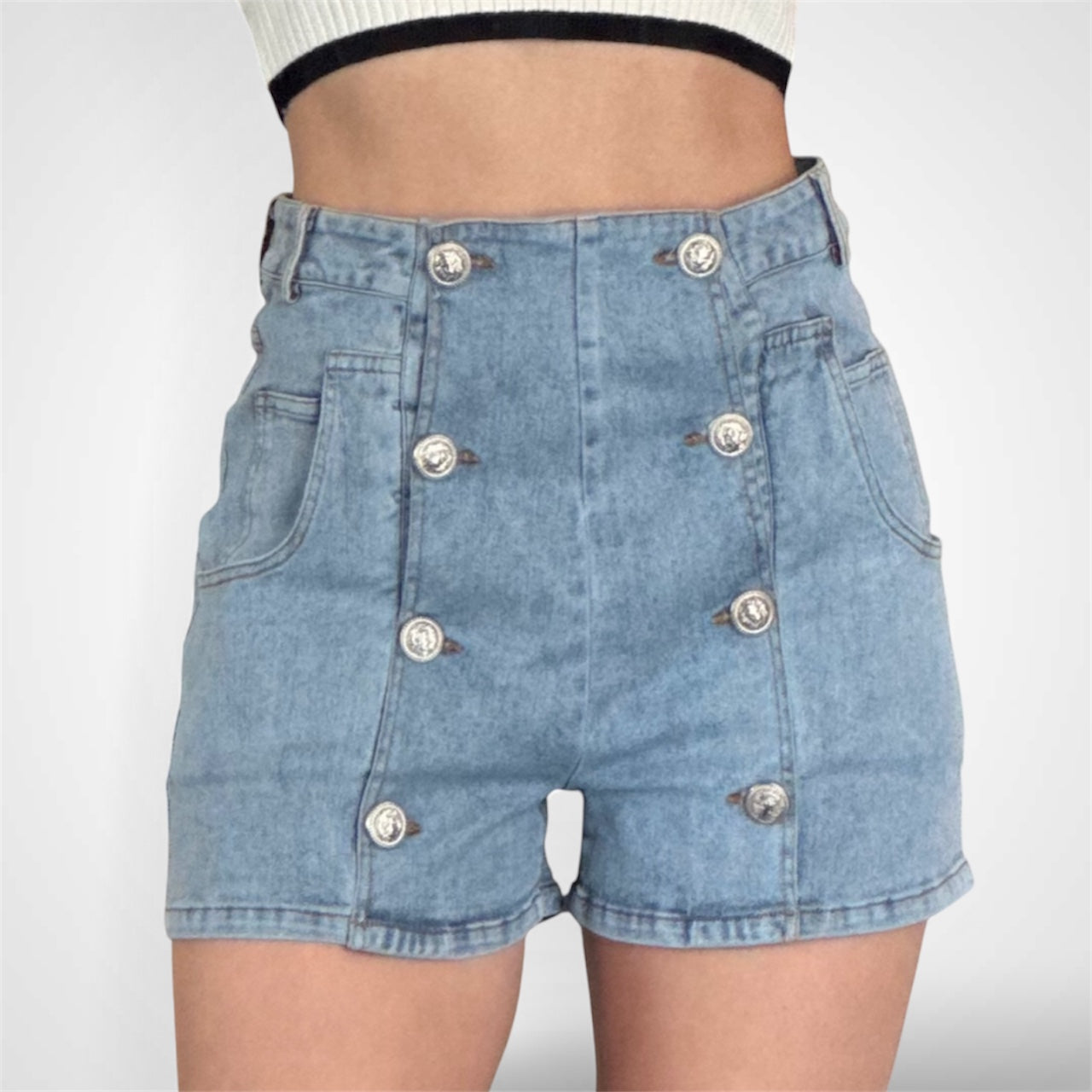 DOUBLE BREASTED BUTTON DETAIL DENIM SHORT•