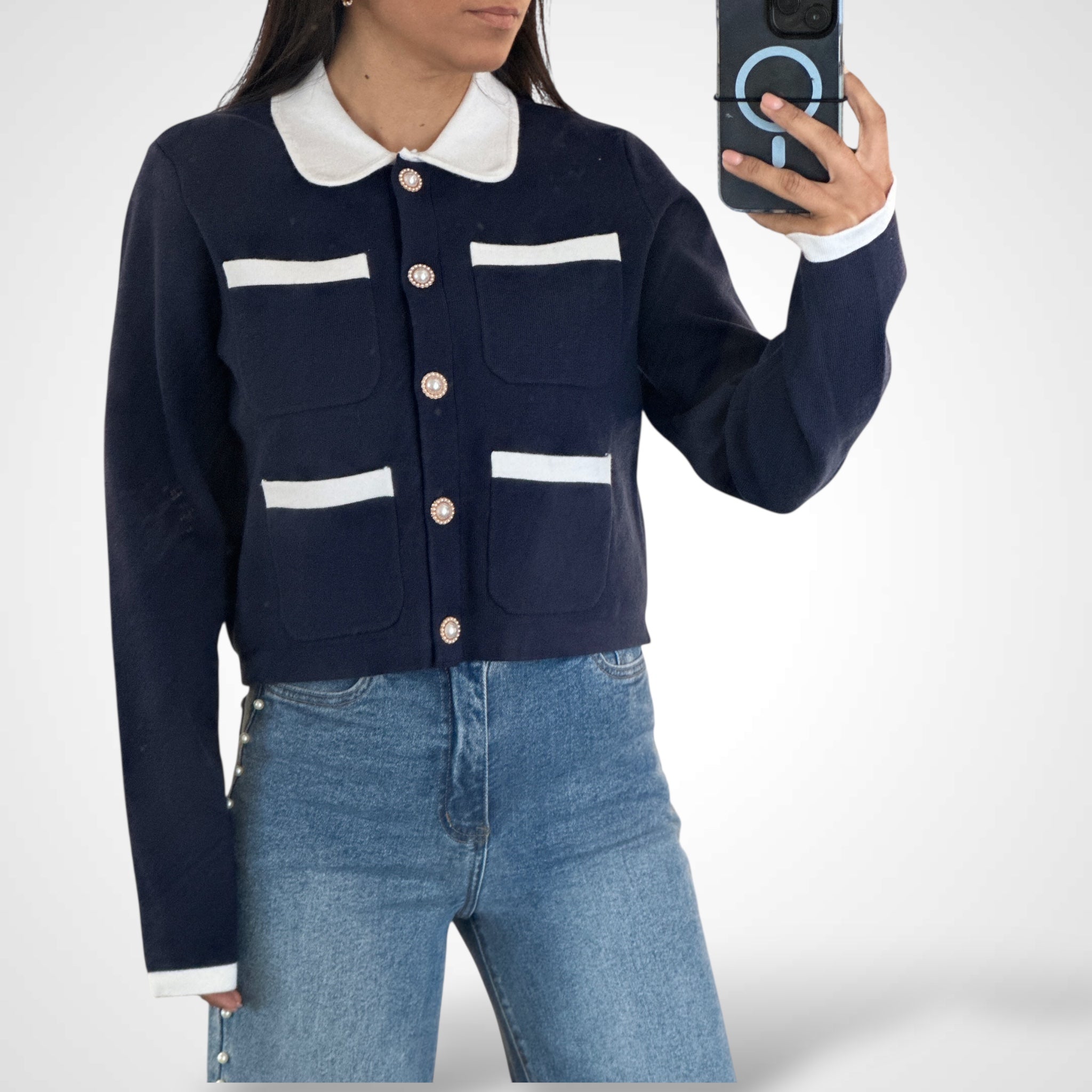 KNITTED JACKET WITH PEARL BUTTONS•