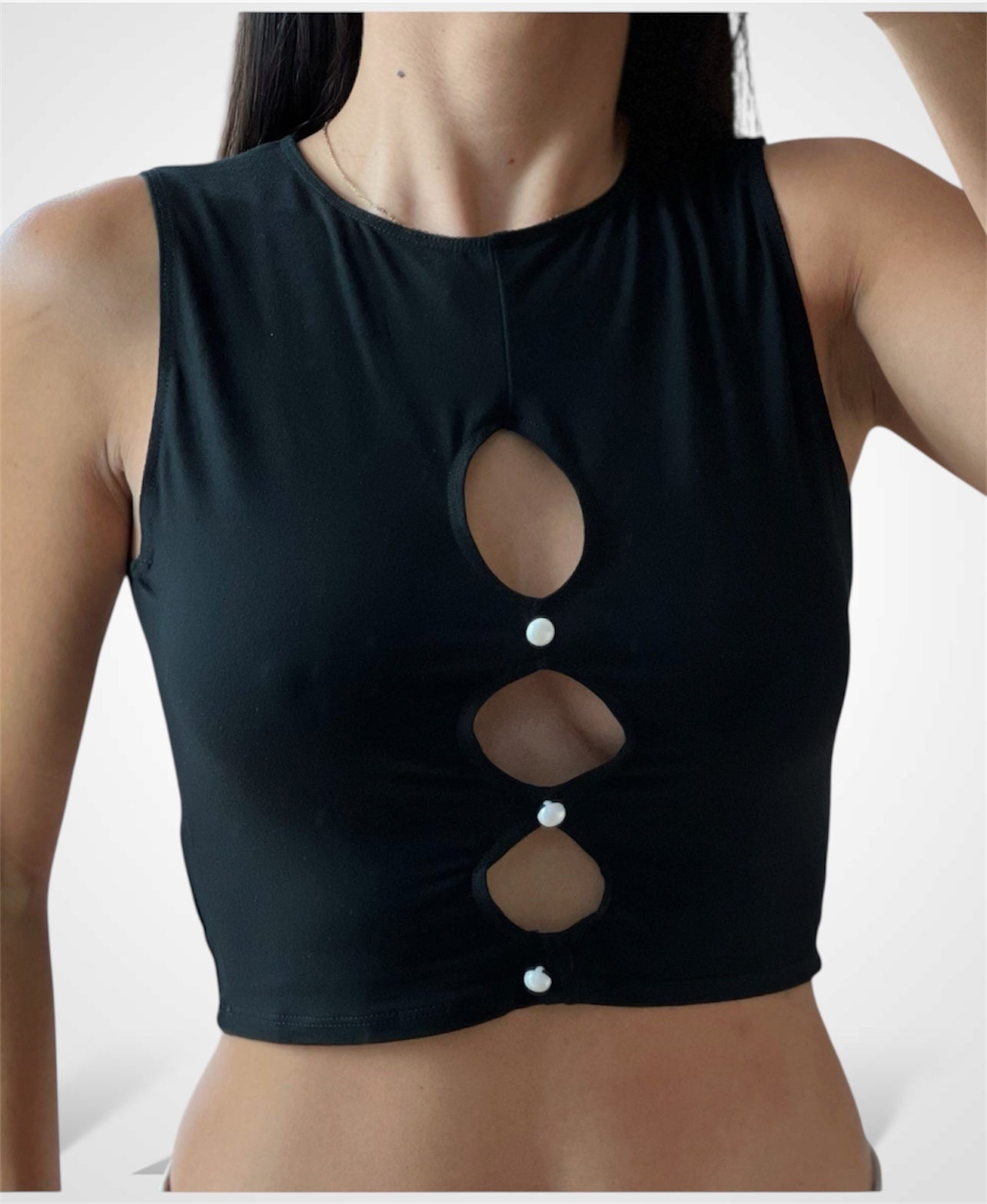Ceous Black Crop Button•-1