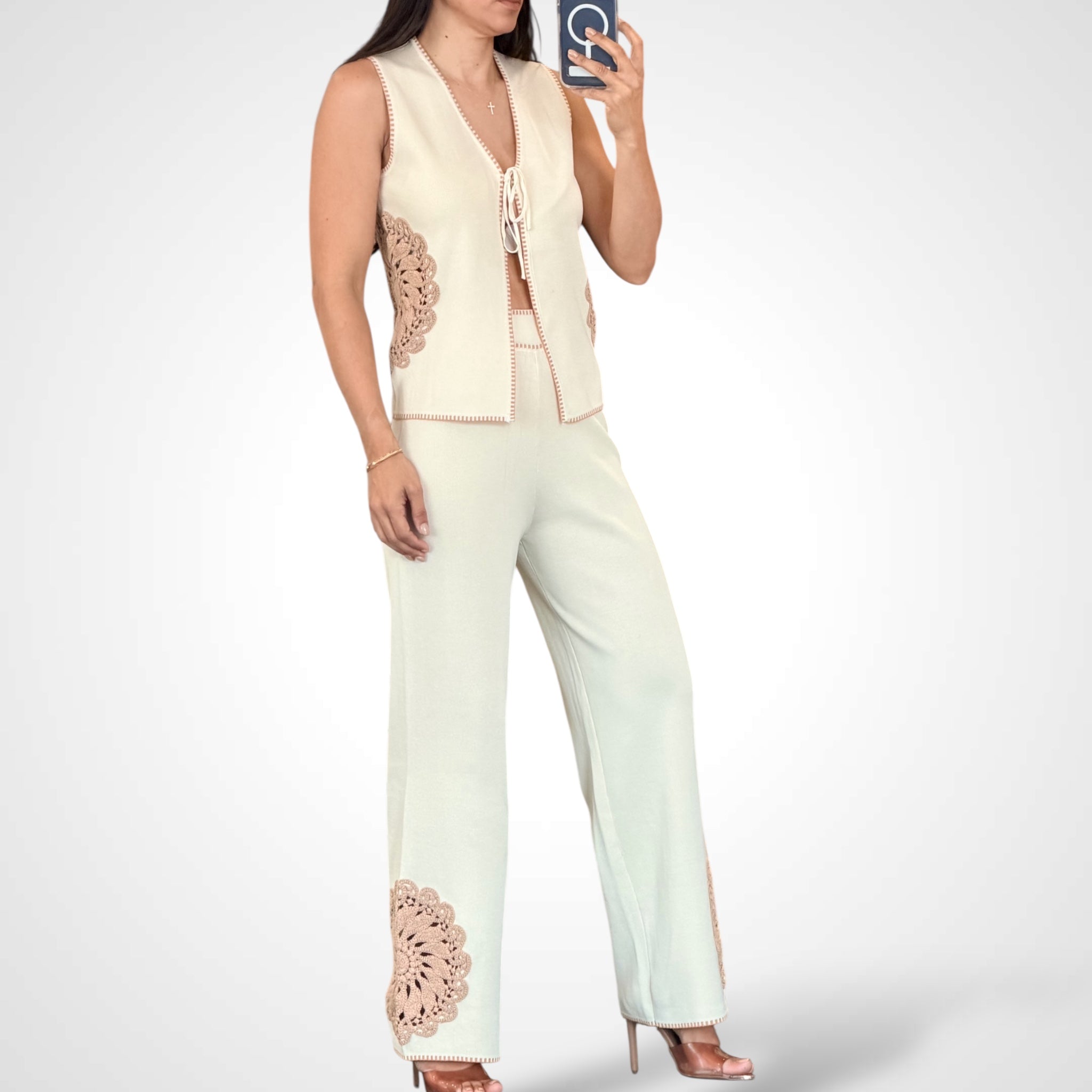 Cream Embroidery Detail Top & Elastic Waist Pants Set•