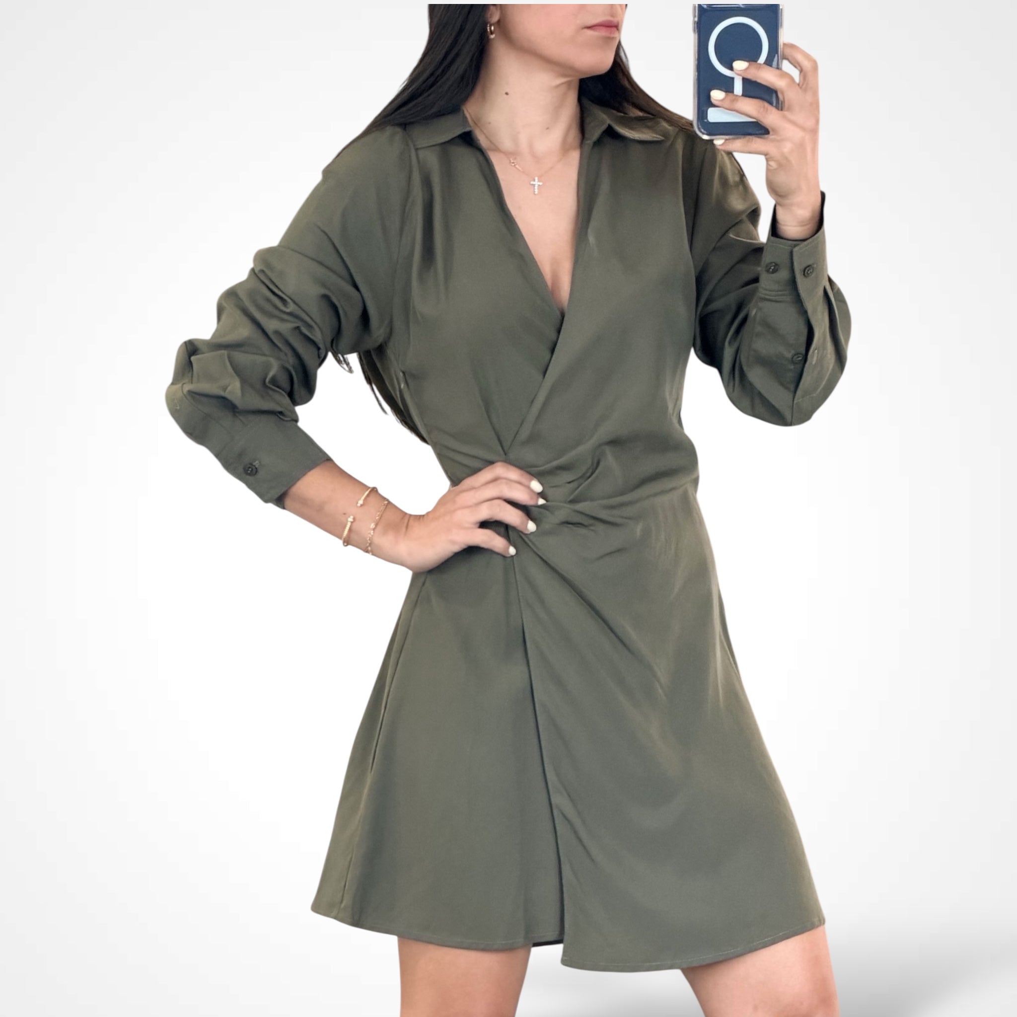 V-neck Long Sleeves Mini Dress•