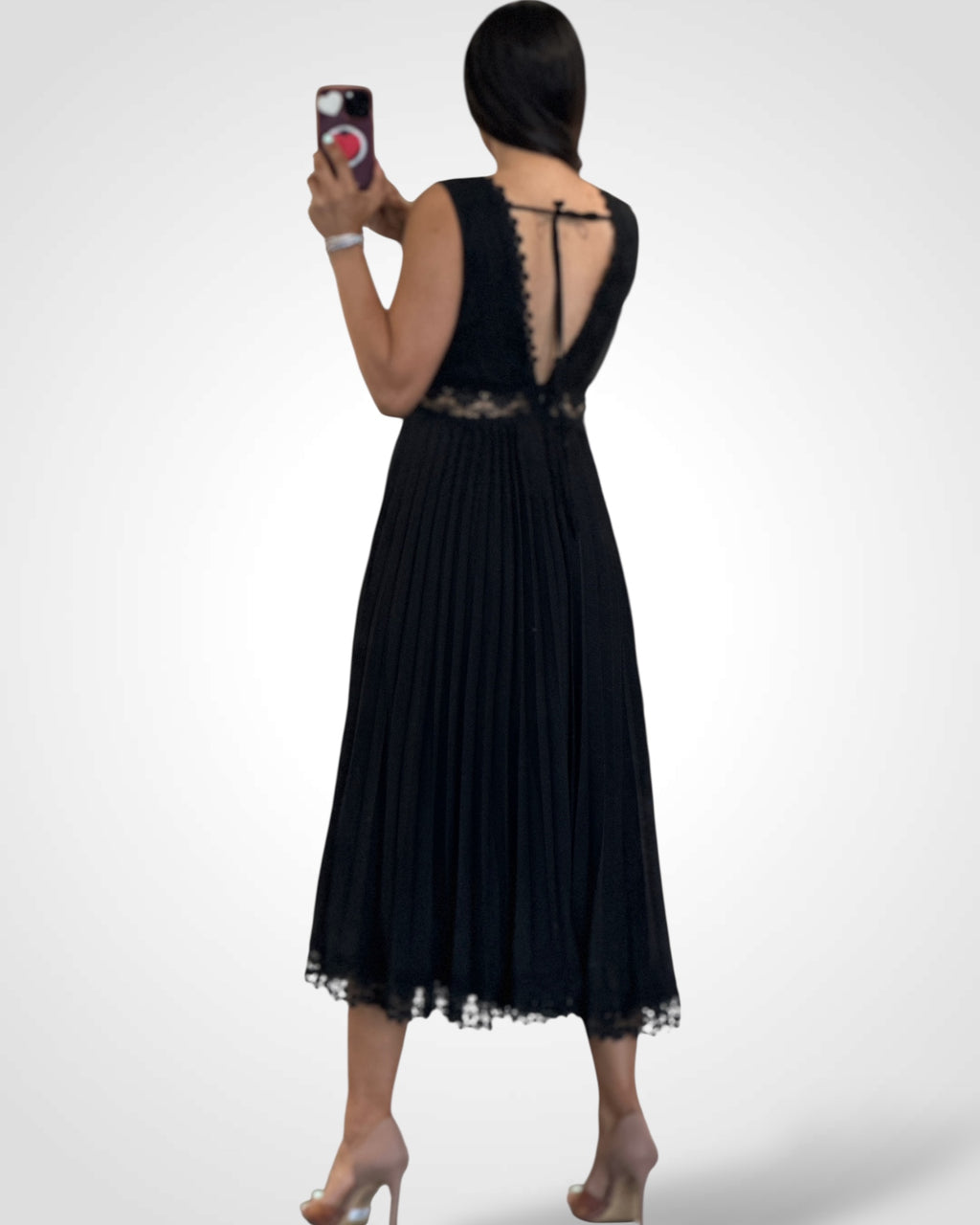 V-neck Trim Detailed Pleated Maxi Dress