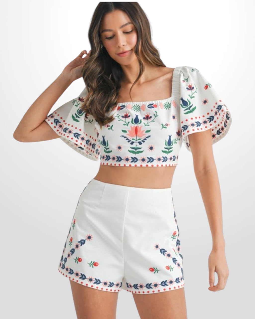 EMBROIDERED CROP TOP AND SHORTS SET