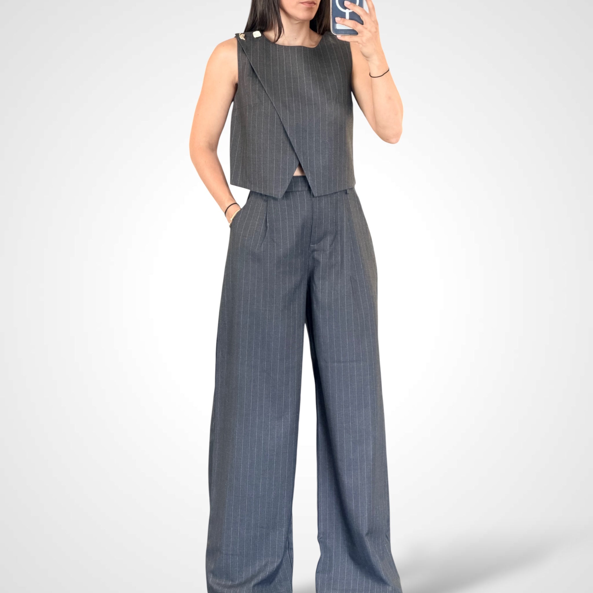 PIN-STRIPED SLEEVELESS CROP TOP AND PANTS SET•