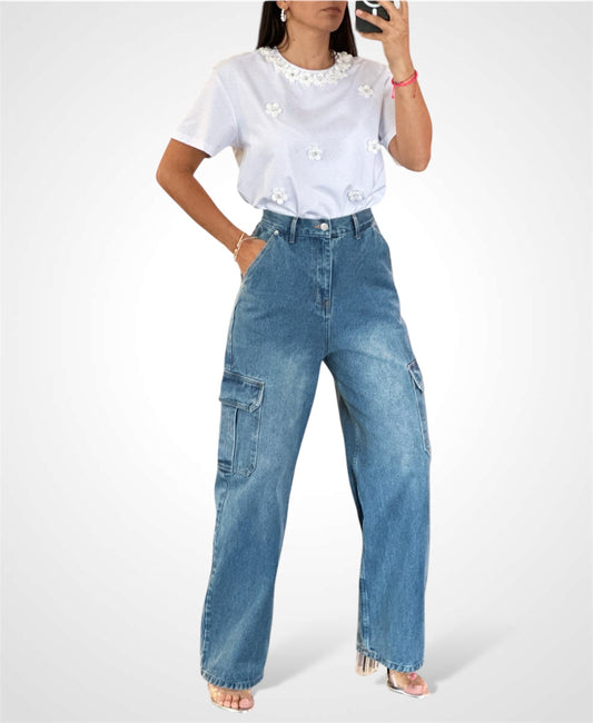 WHITE FLOWERS DETAILS SHIRT
