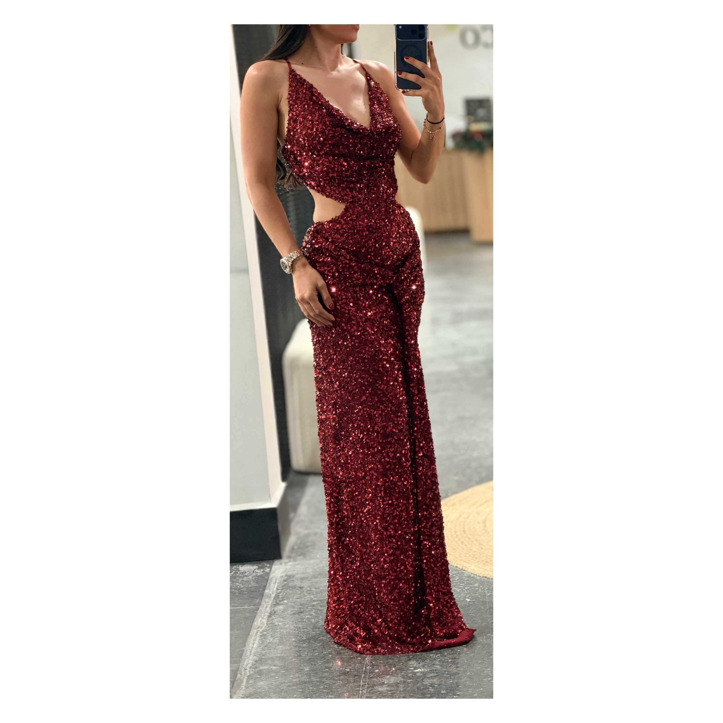 BURGUNDY ELEGANT MAXI DRESS•