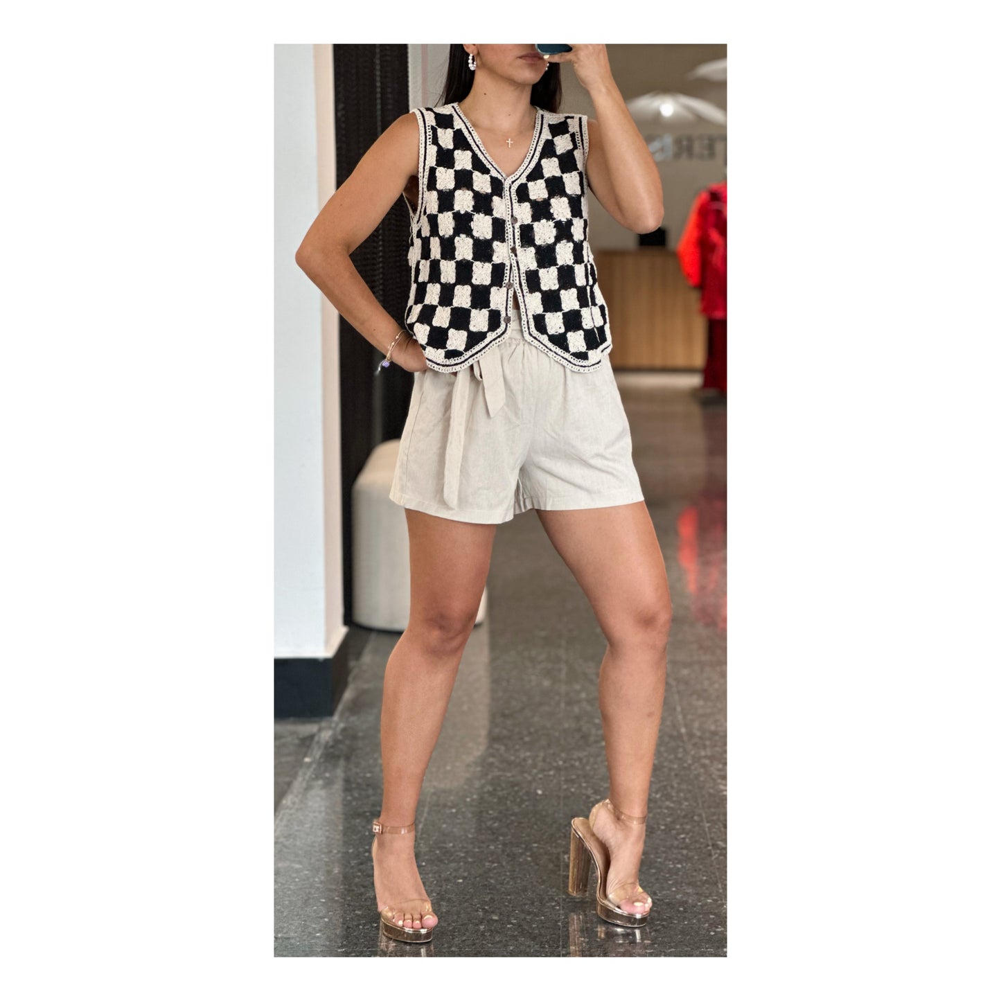 CREAM SHORT PANT