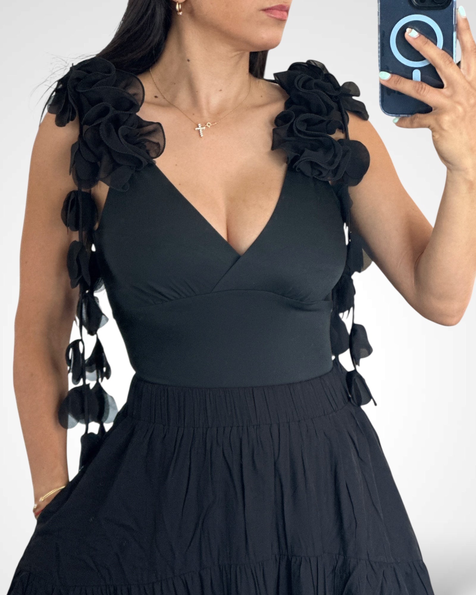 BLACK BODY LONG SKIRT SET