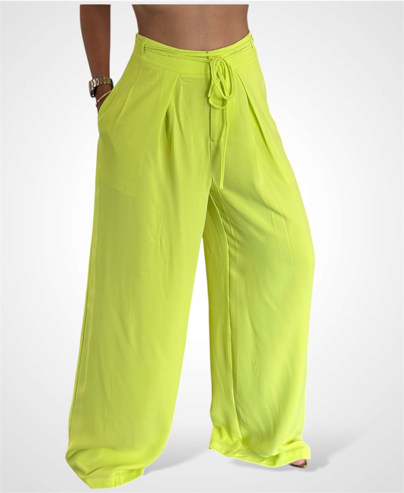 WIDE LEG PANTS•
