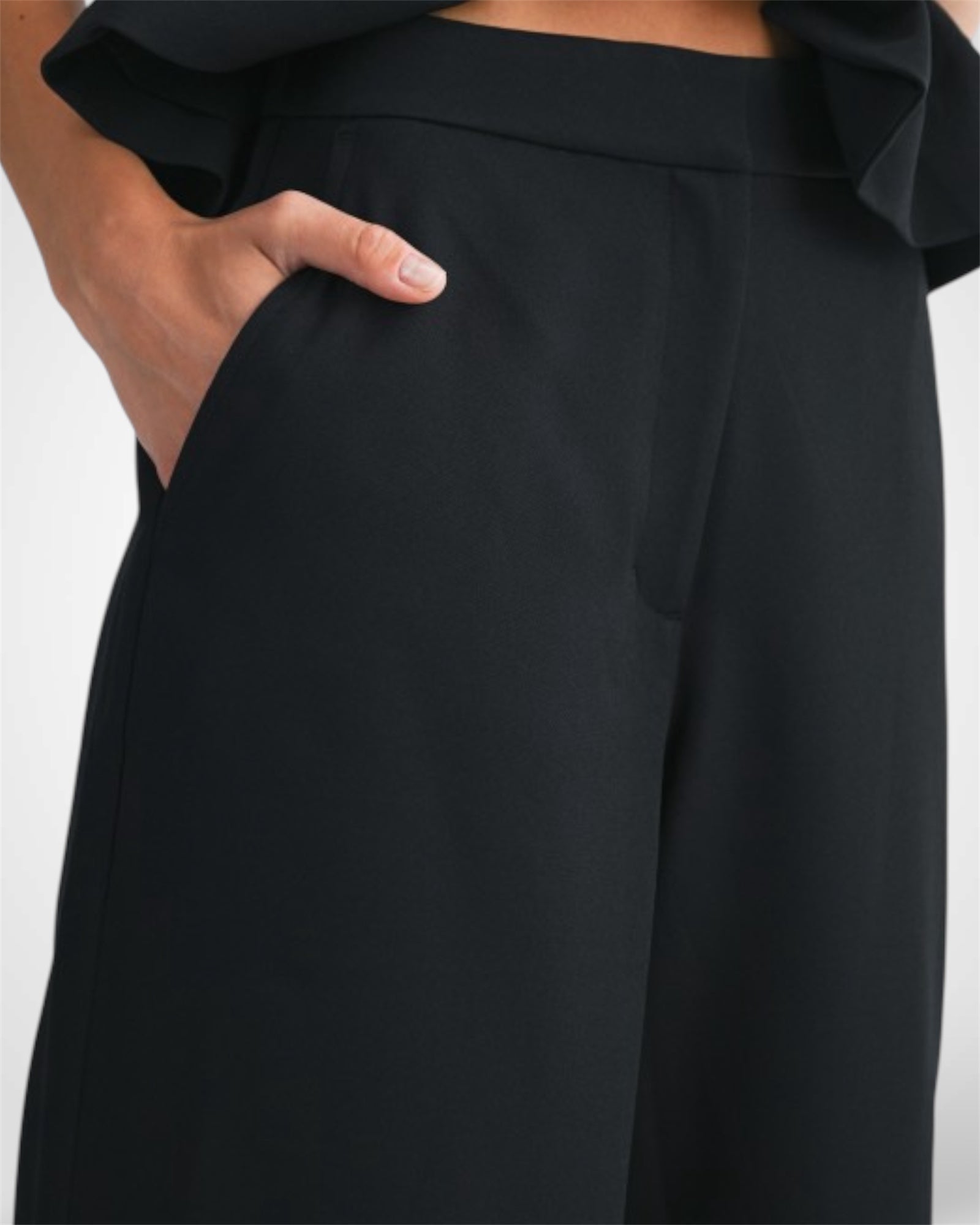 Black Neck Peplum Pants Set•-4